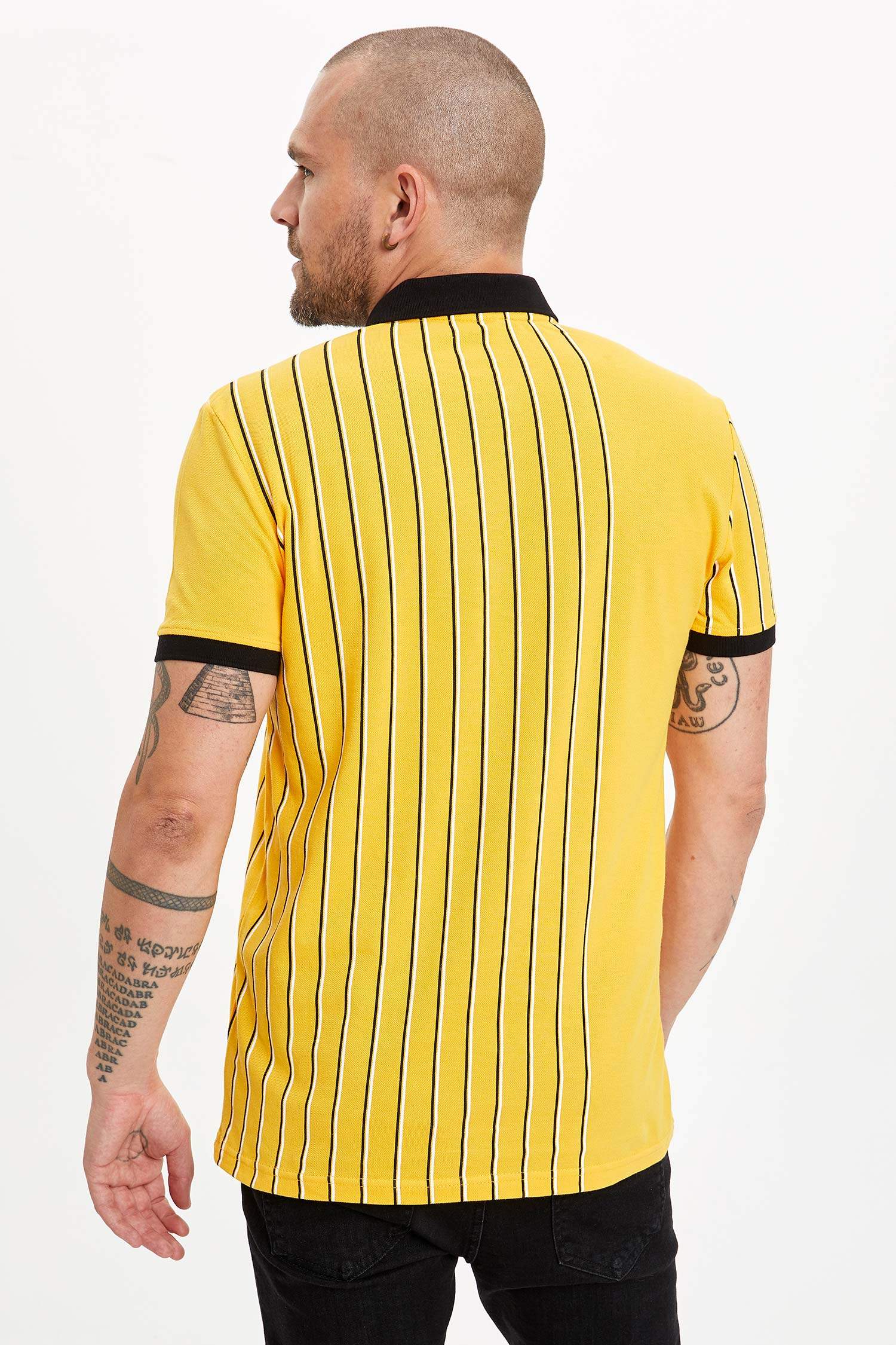 Slim Fit Polo Yaka Slogan Desenli Kısa Kollu Polo Tişört