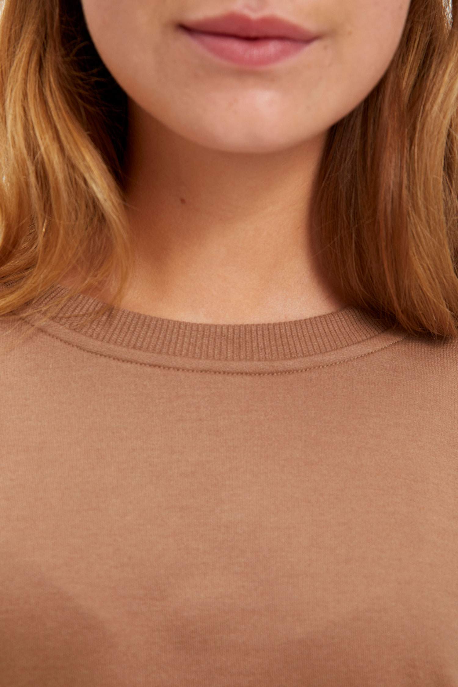 Basic Regular Fit Bisiklet Yaka Cepsiz Uzun Kollu Sweatshirt