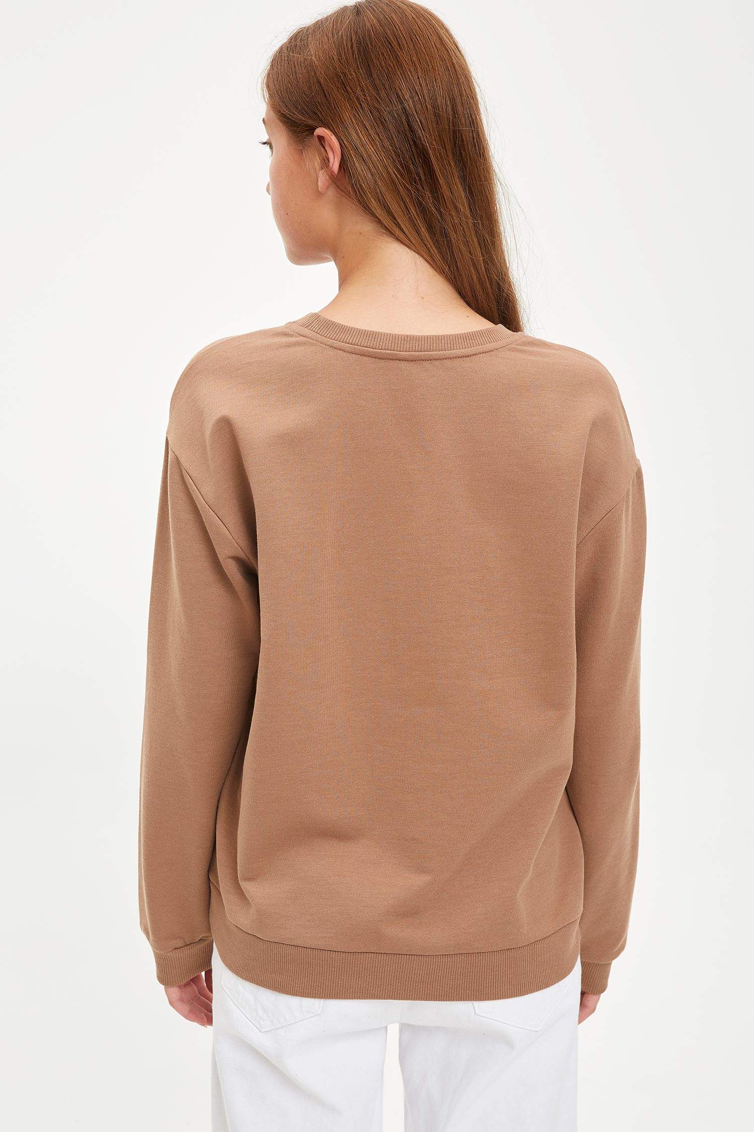 Basic Regular Fit Bisiklet Yaka Cepsiz Uzun Kollu Sweatshirt