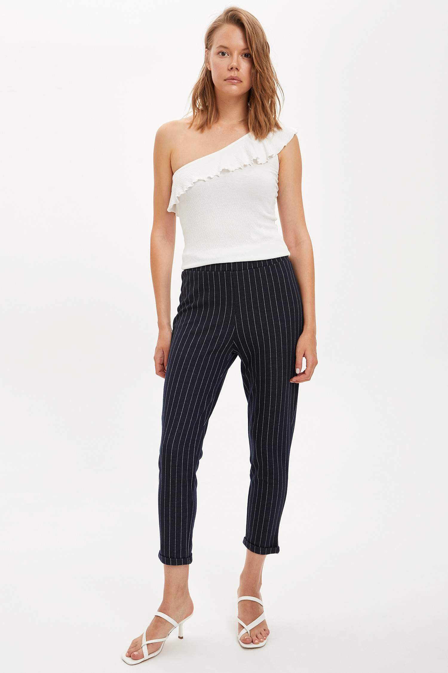 Relax Fit Çizgili Dokuma Pantolon