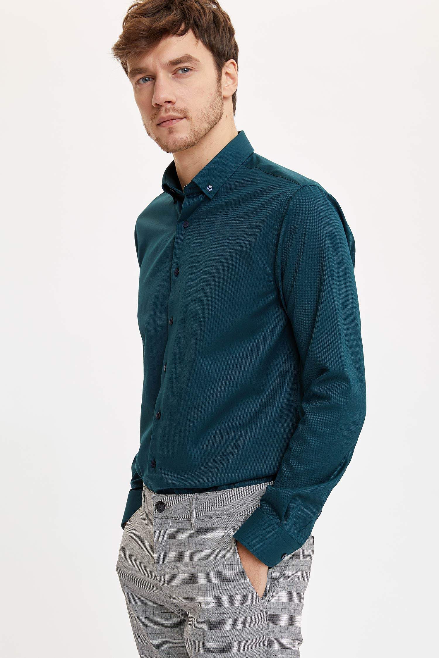 Modern Fit Klasik Uzun Kollu Gömlek