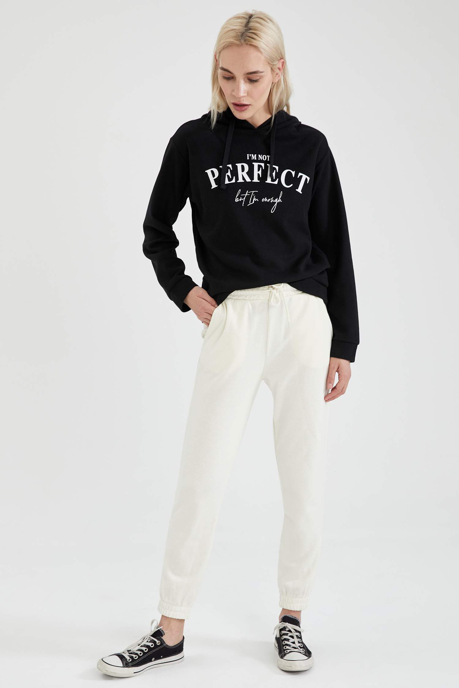 Yazı Baskılı Kapüşonlu Sweatshirt