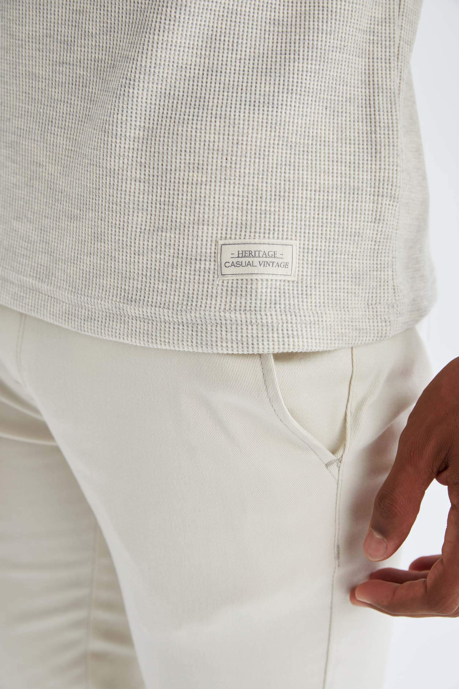 Slim Fit Düğmeli Uzun Kollu Tişört