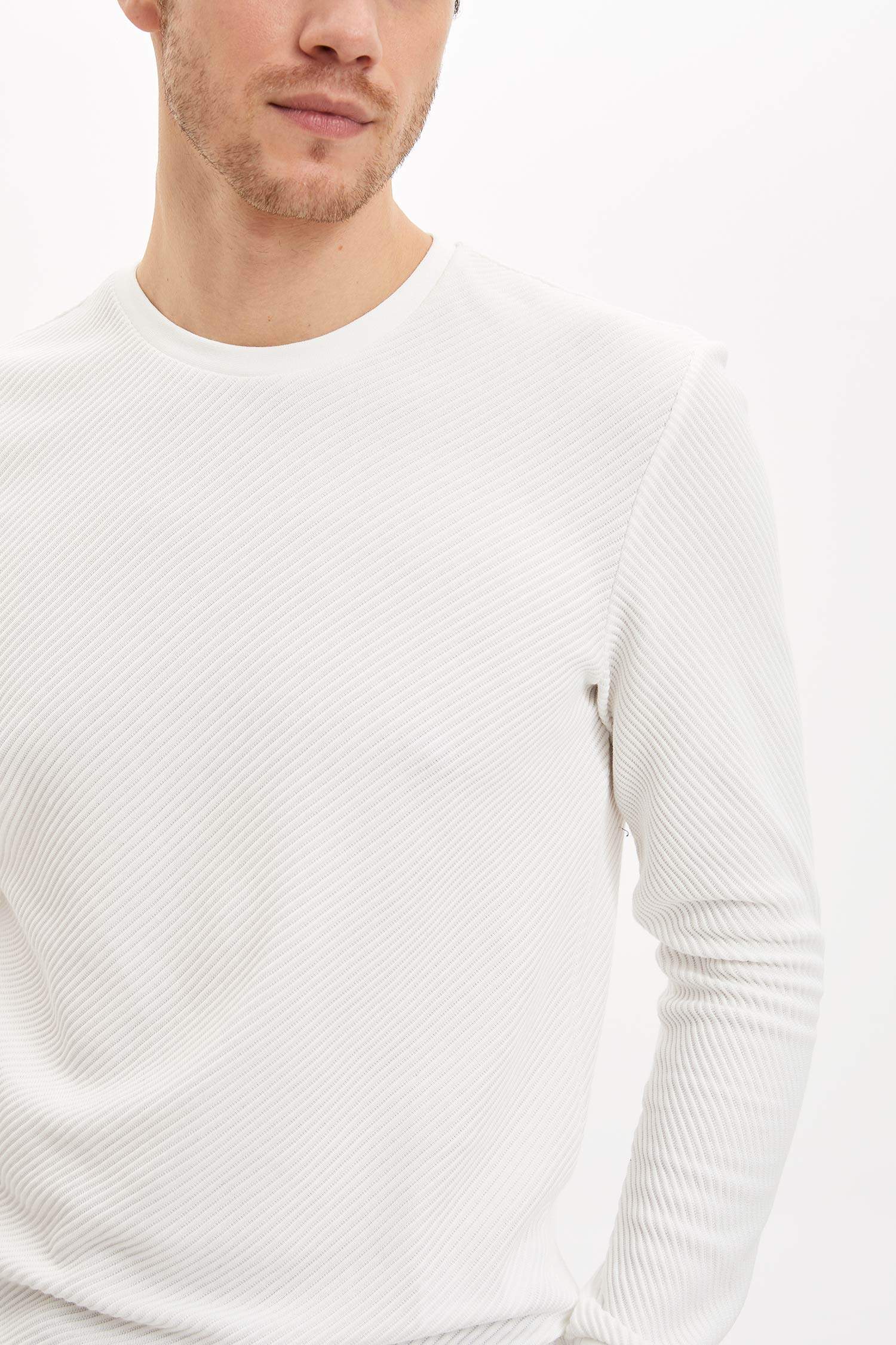 Slim Fit Bisiklet Yaka Cepsiz Pamuklu Uzun Kollu Sweatshirt