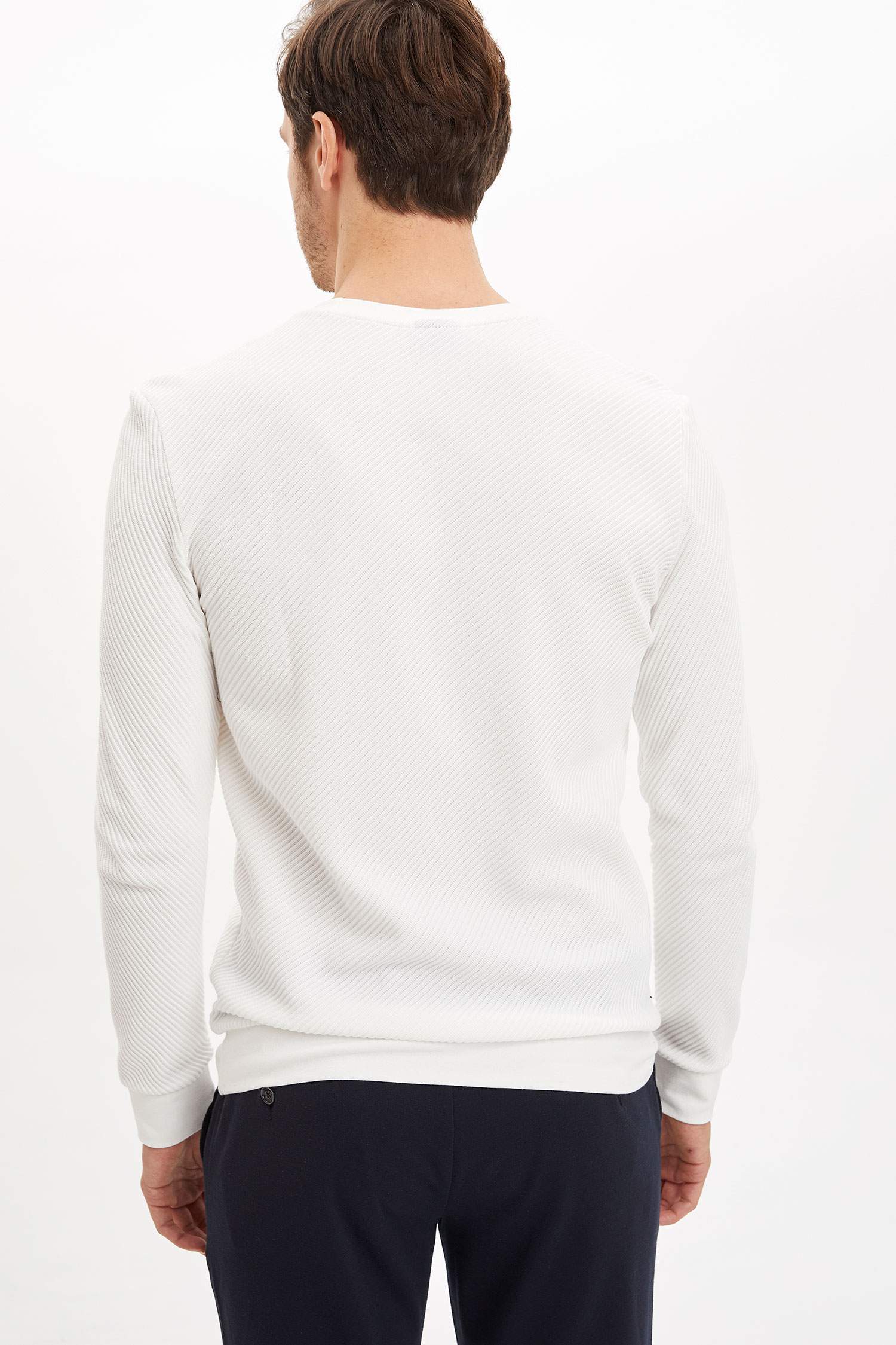 Slim Fit Bisiklet Yaka Cepsiz Pamuklu Uzun Kollu Sweatshirt