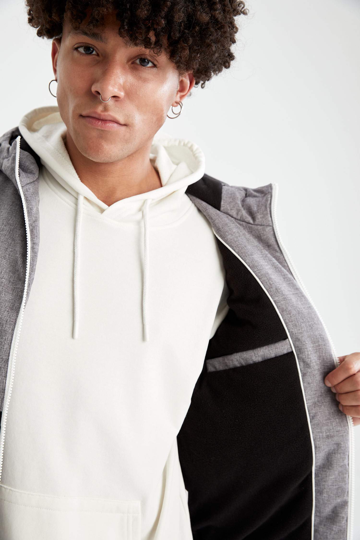 Slim Fit Kapüşonlu Desenli Mont