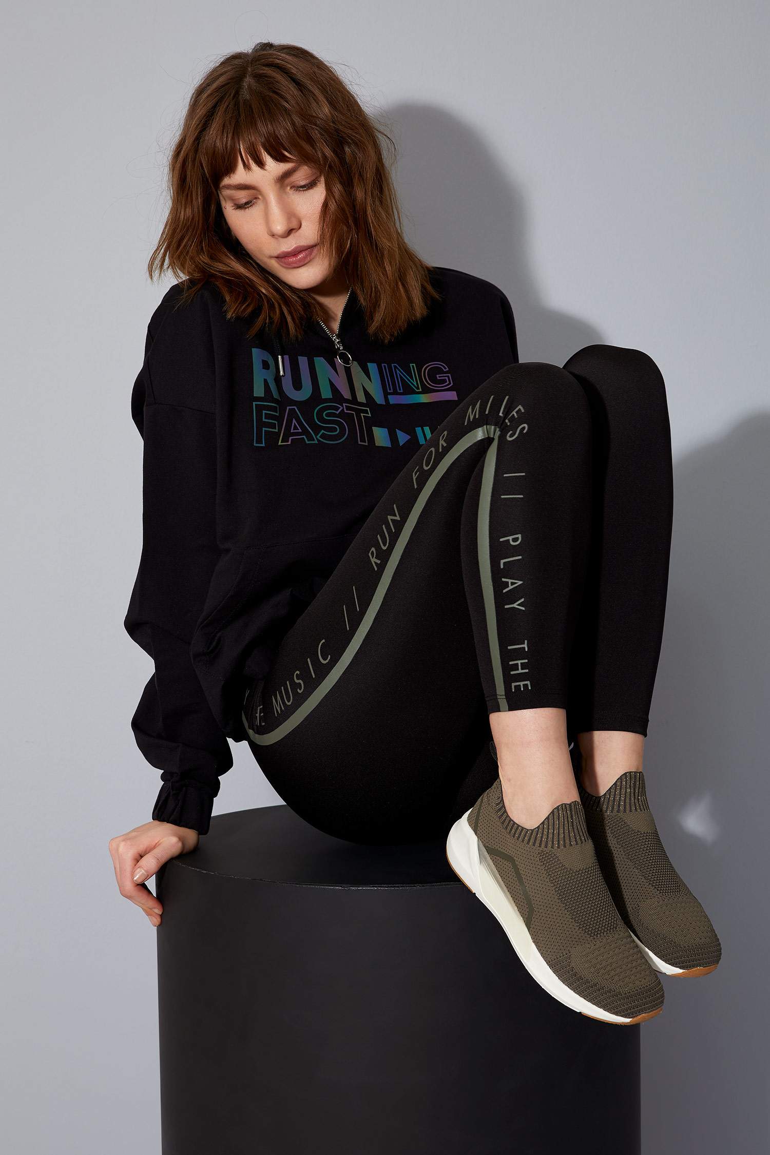 Yazı Baskılı Kapüşonlu Sweatshirt