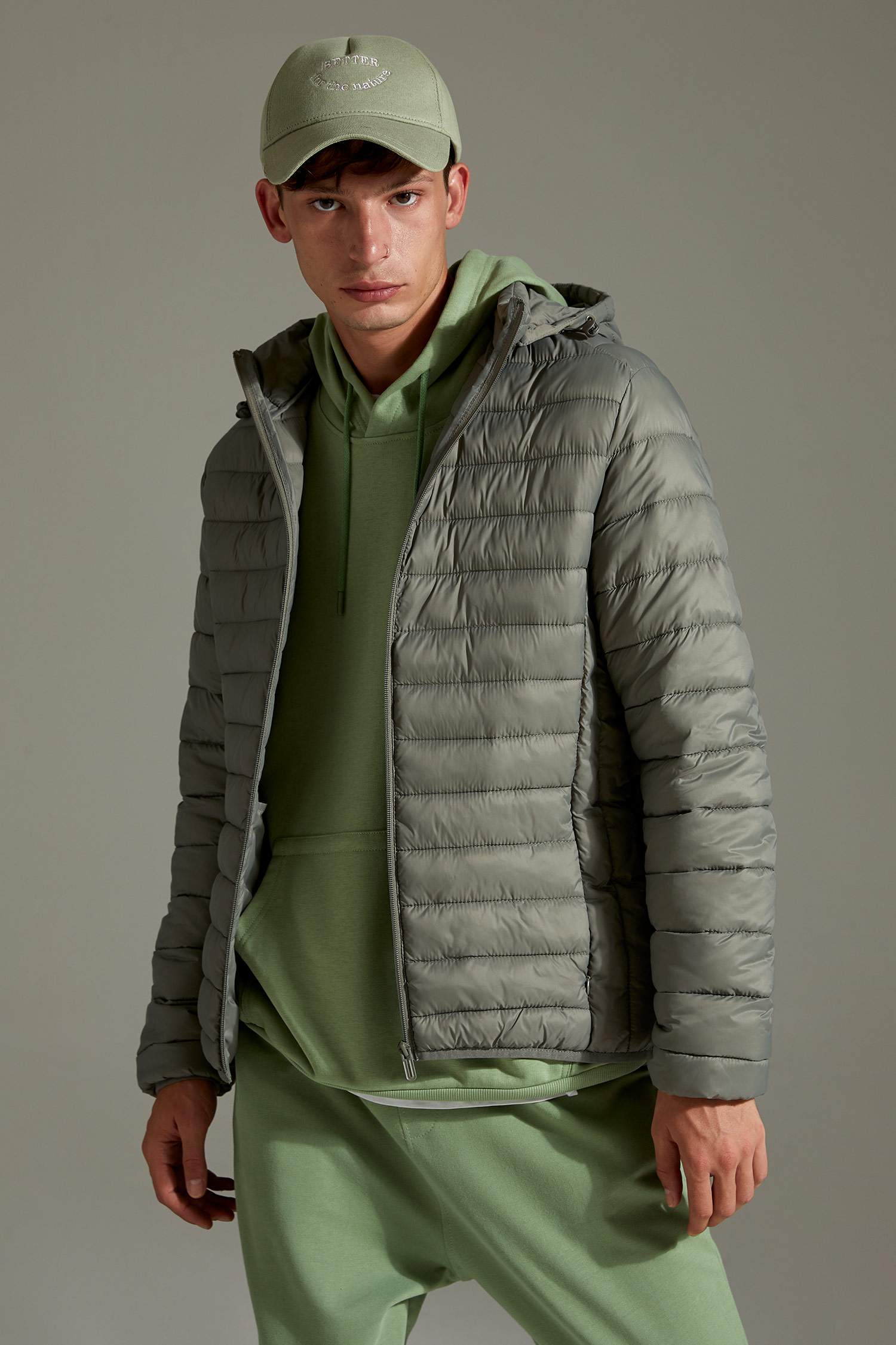 Slim Fit Kapüşonlu Şişme Mont