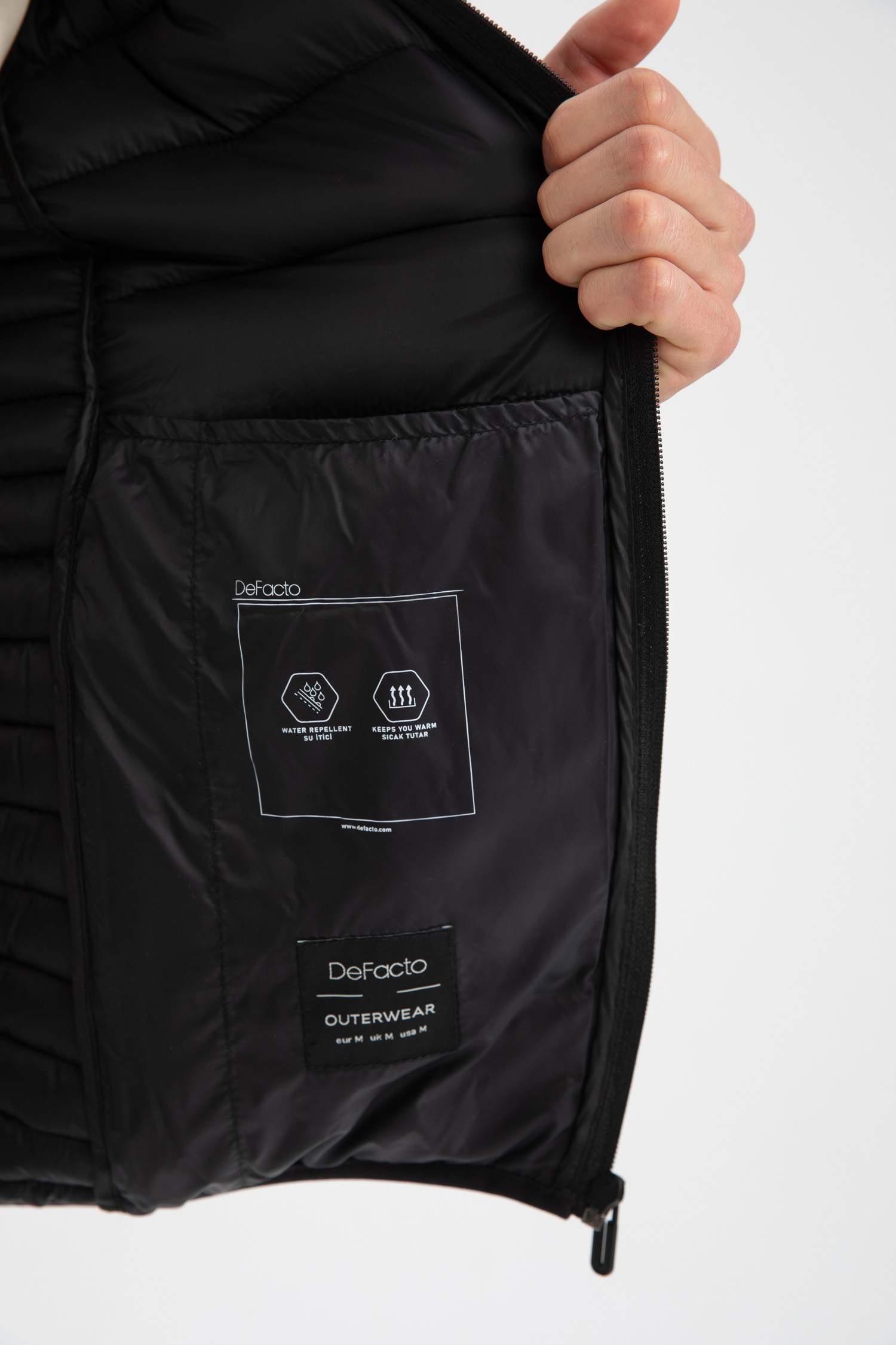Slim Fit Kapüşonlu Su İtici Isı Yalıtımlı Warmtech Şişme Mont