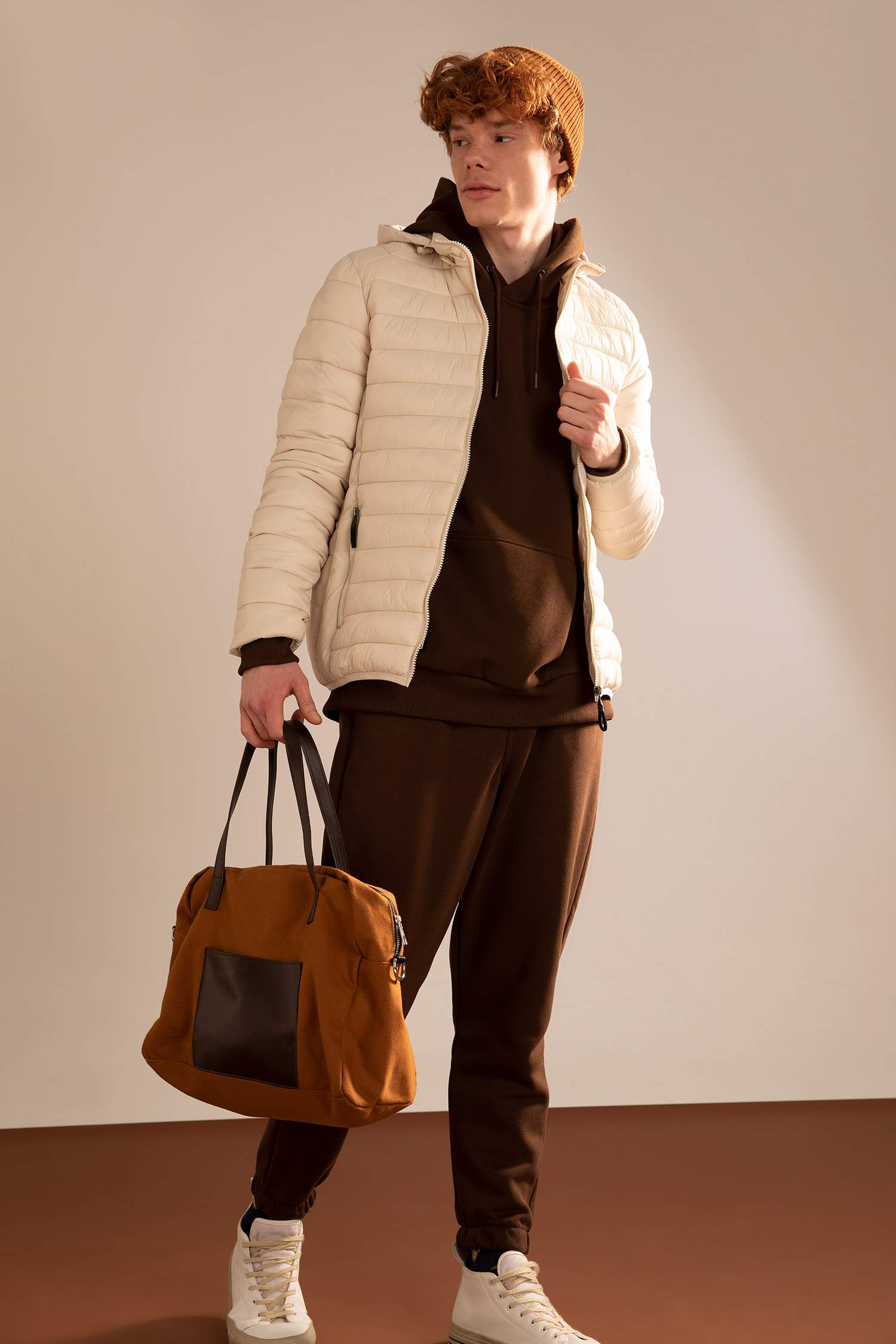 Slim Fit Kapüşonlu Mont