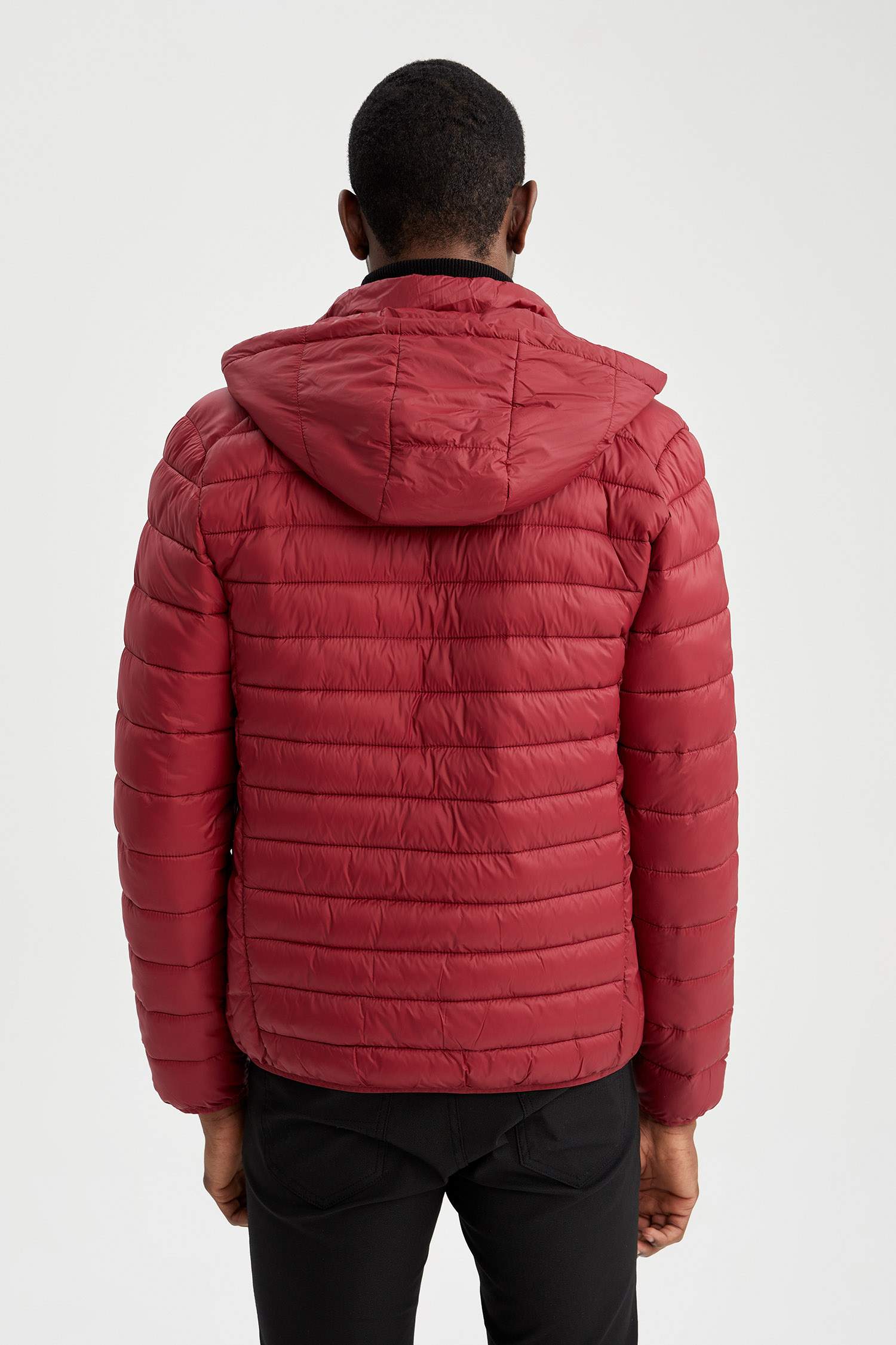 Slim Fit Kapüşonlu Mont