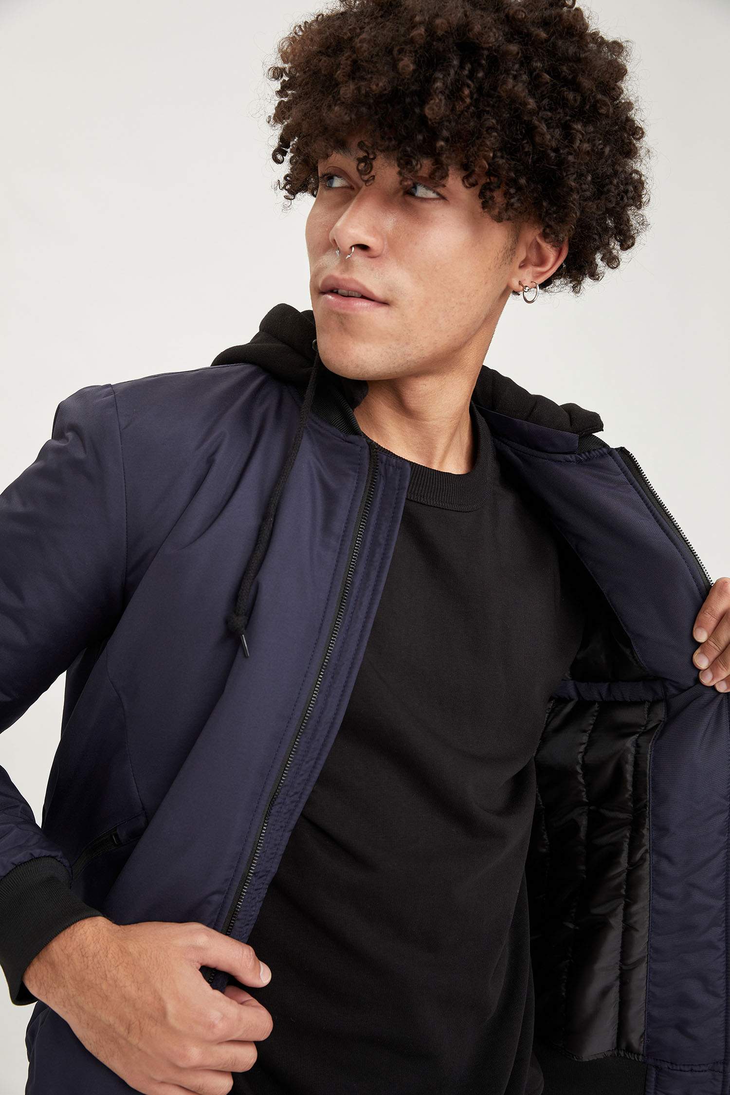 Slim Fit Kapüşonlu Çıkarılabilir Kapüşonlu Isı Yalıtımlı Warmtech Bomber Mont