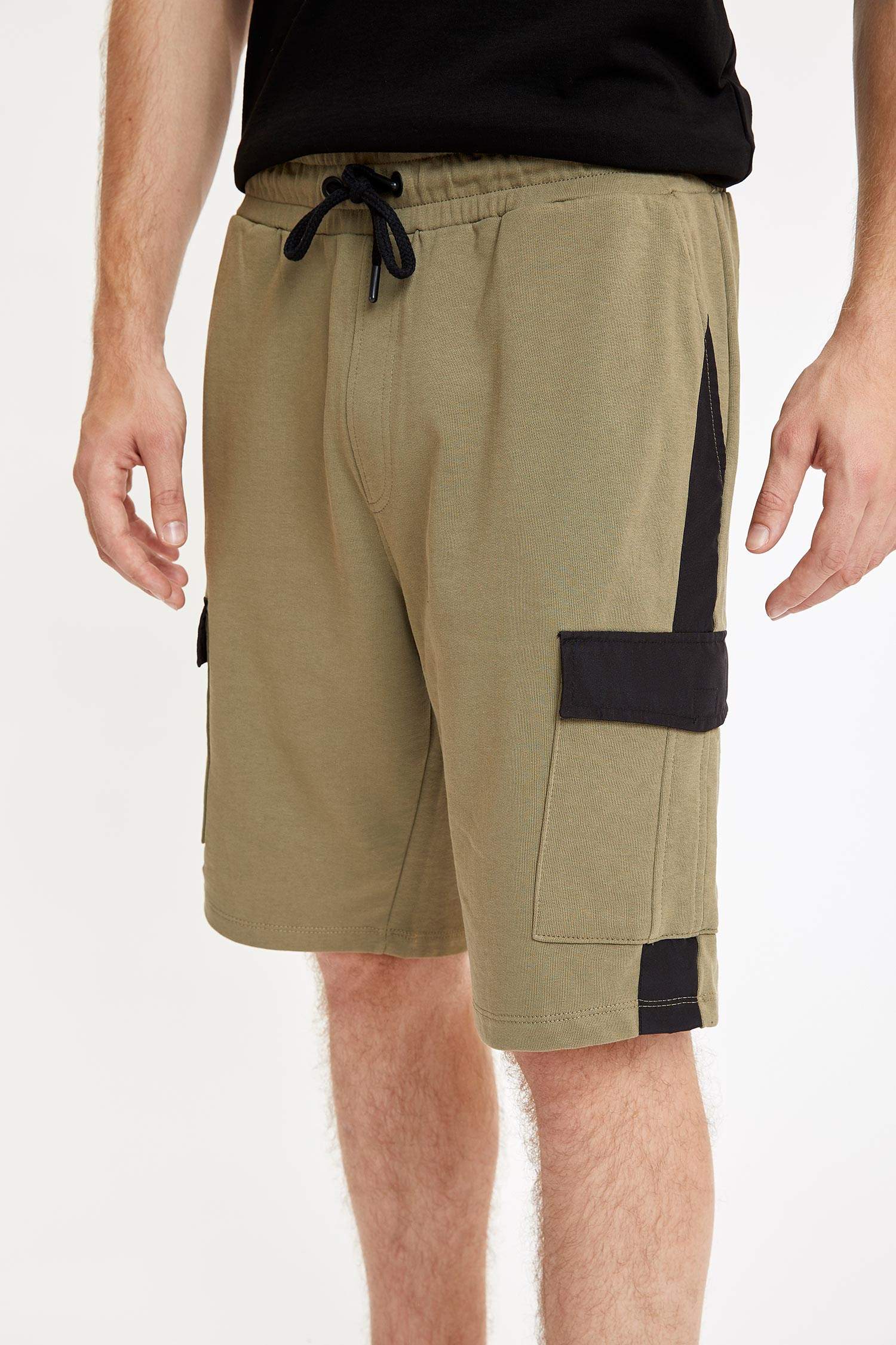Regular Fit Kargo Bermuda Şort