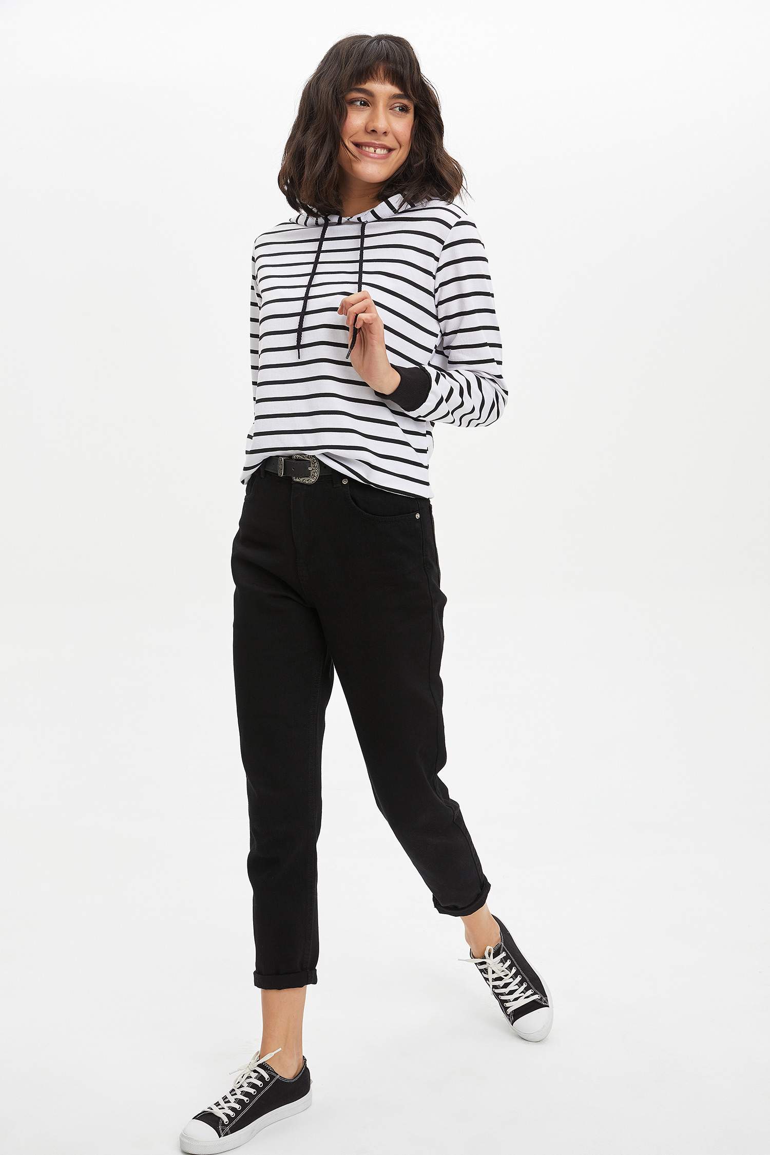 Defacto Örme Sweatshirt. 2 Defacto Örme Sweatshirt. 2