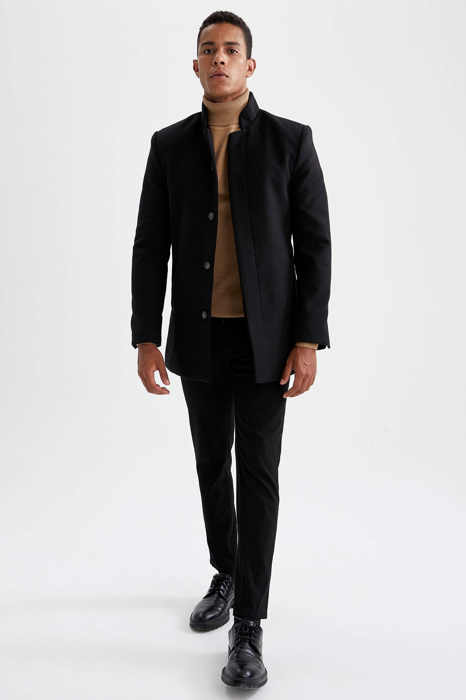 Slim Fit Dik Yaka Kaşe Kaban