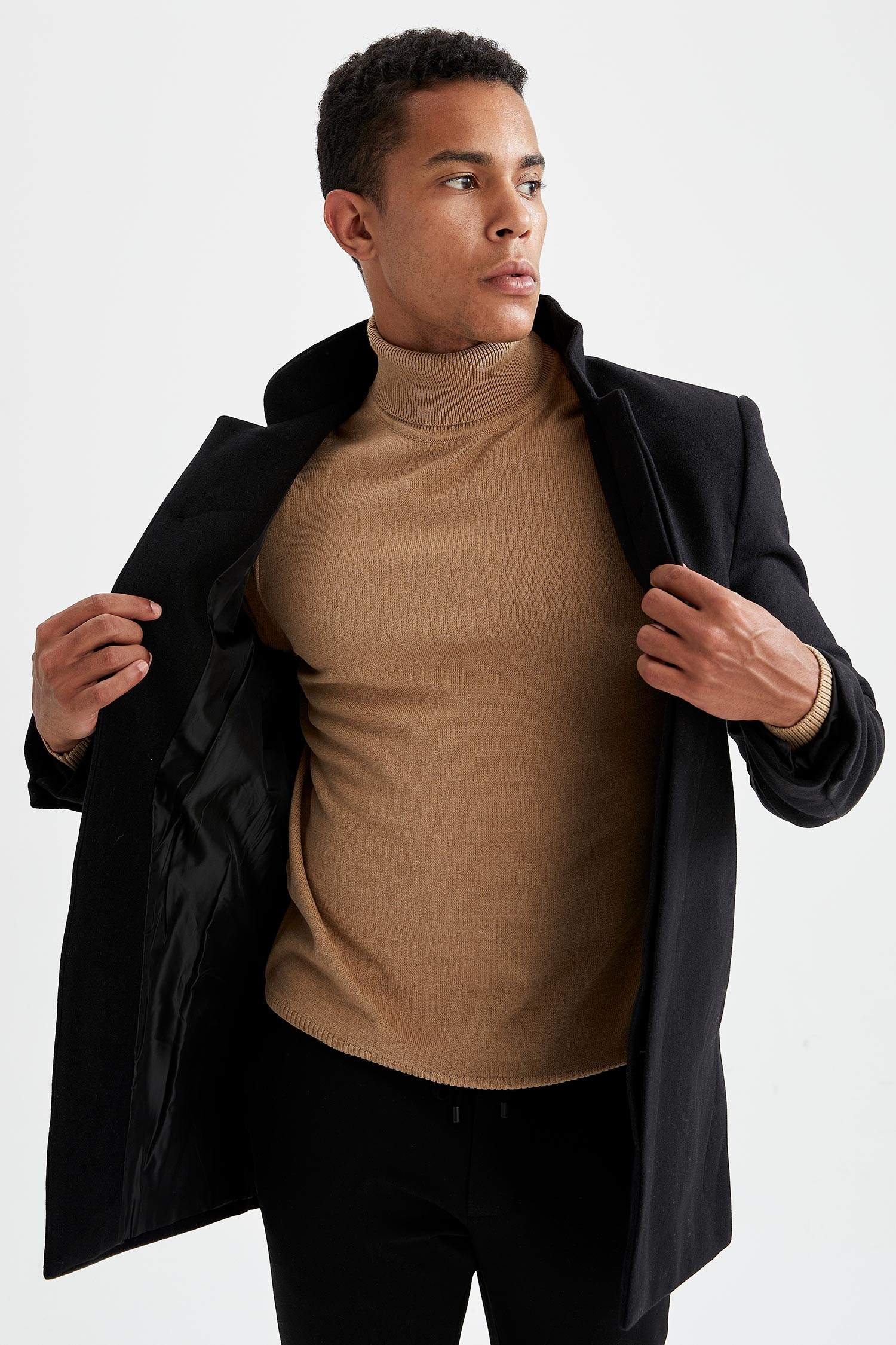 Slim Fit Dik Yaka Kaşe Kaban