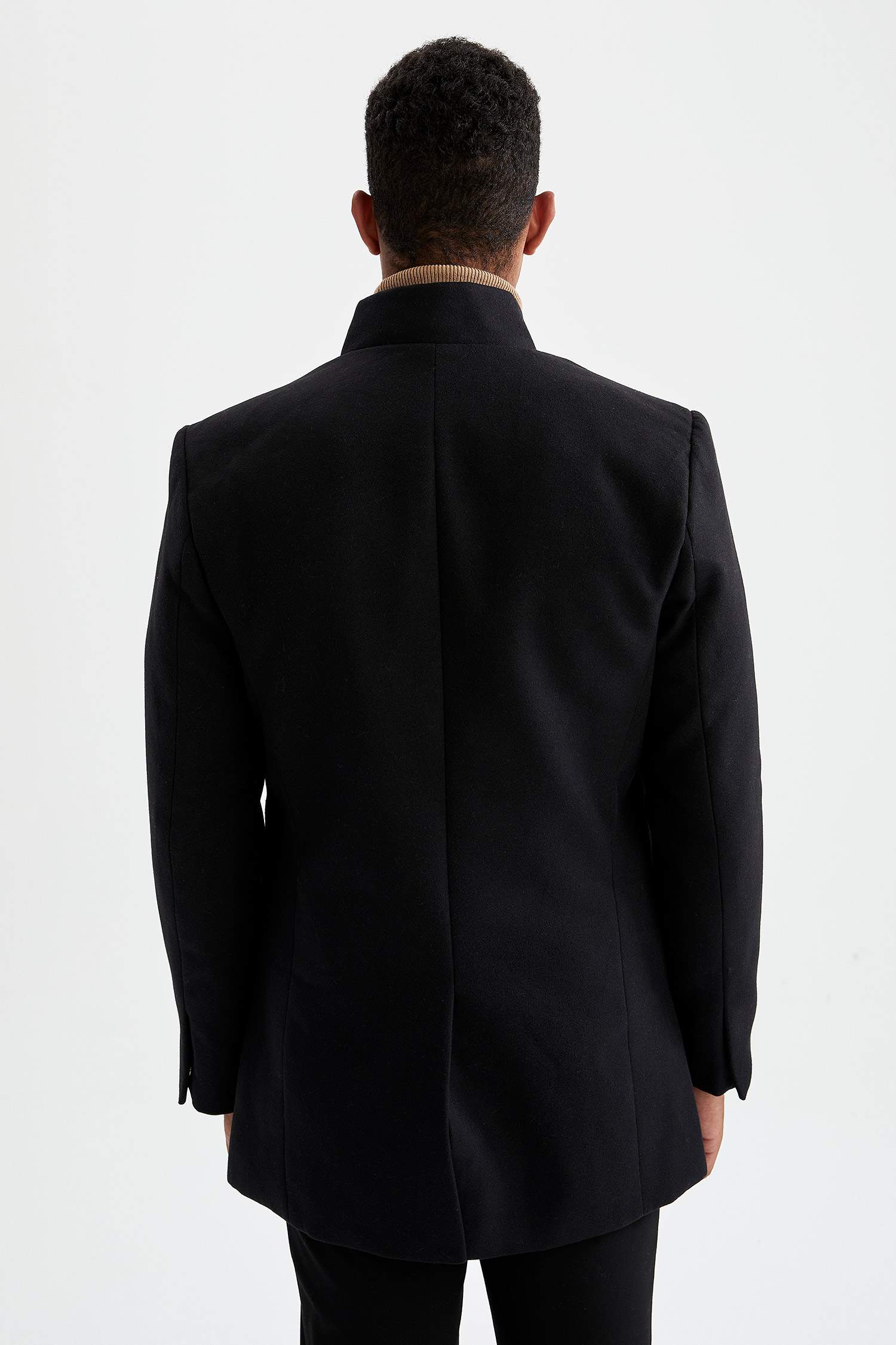 Slim Fit Dik Yaka Kaşe Kaban