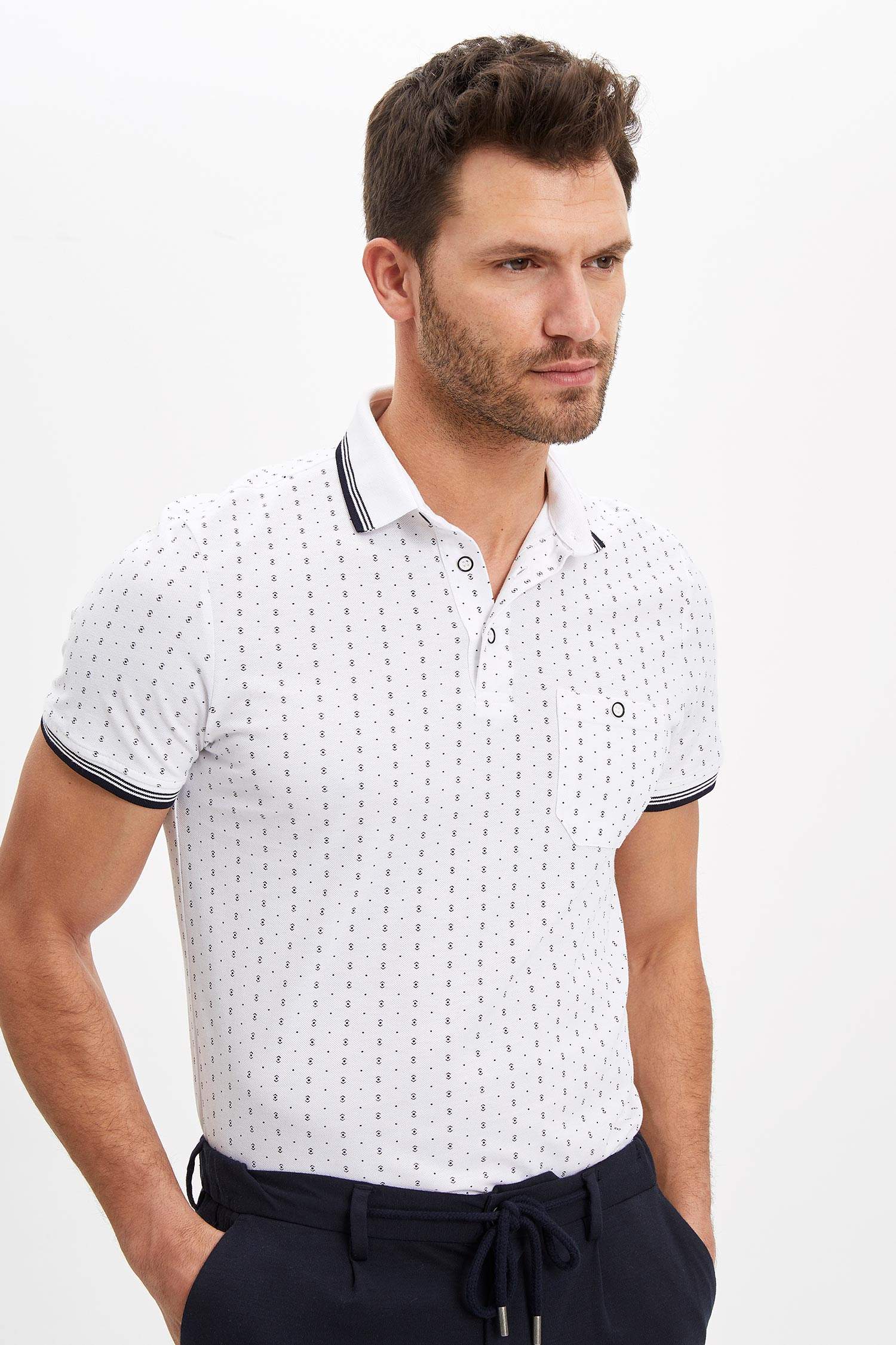 MODERN FIT Polo Yaka Desenli Kısa Kollu Polo Tişört