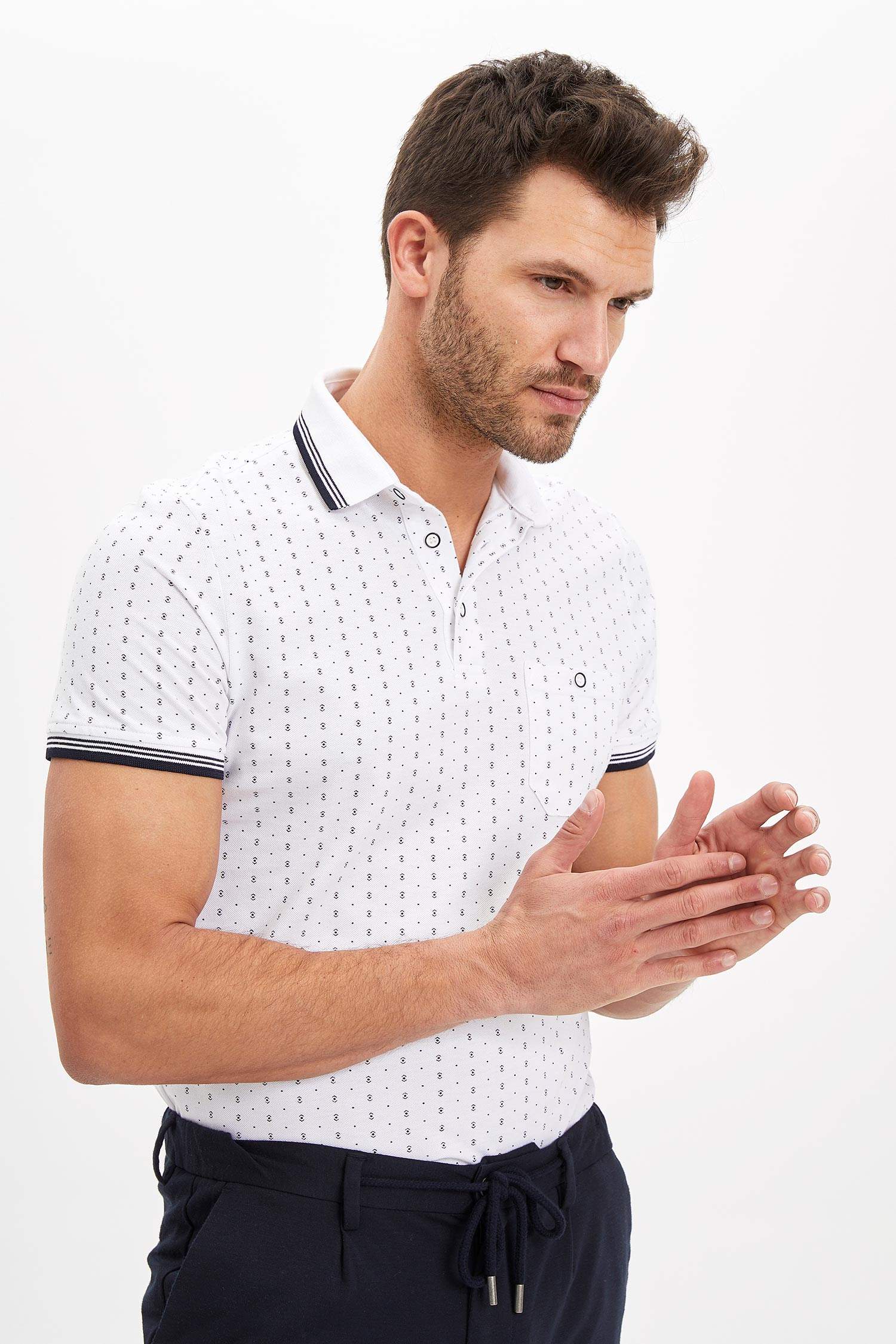MODERN FIT Polo Yaka Desenli Kısa Kollu Polo Tişört