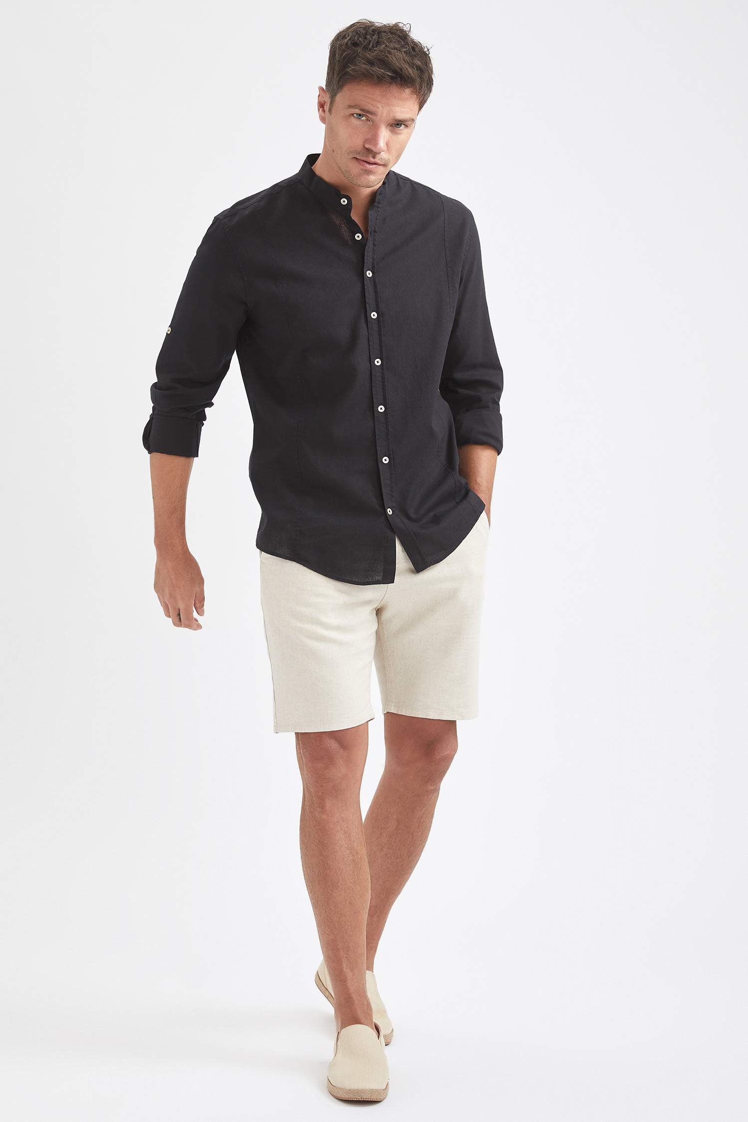Modern Fit Hakim Yaka Uzun Kollu Keten Gömlek