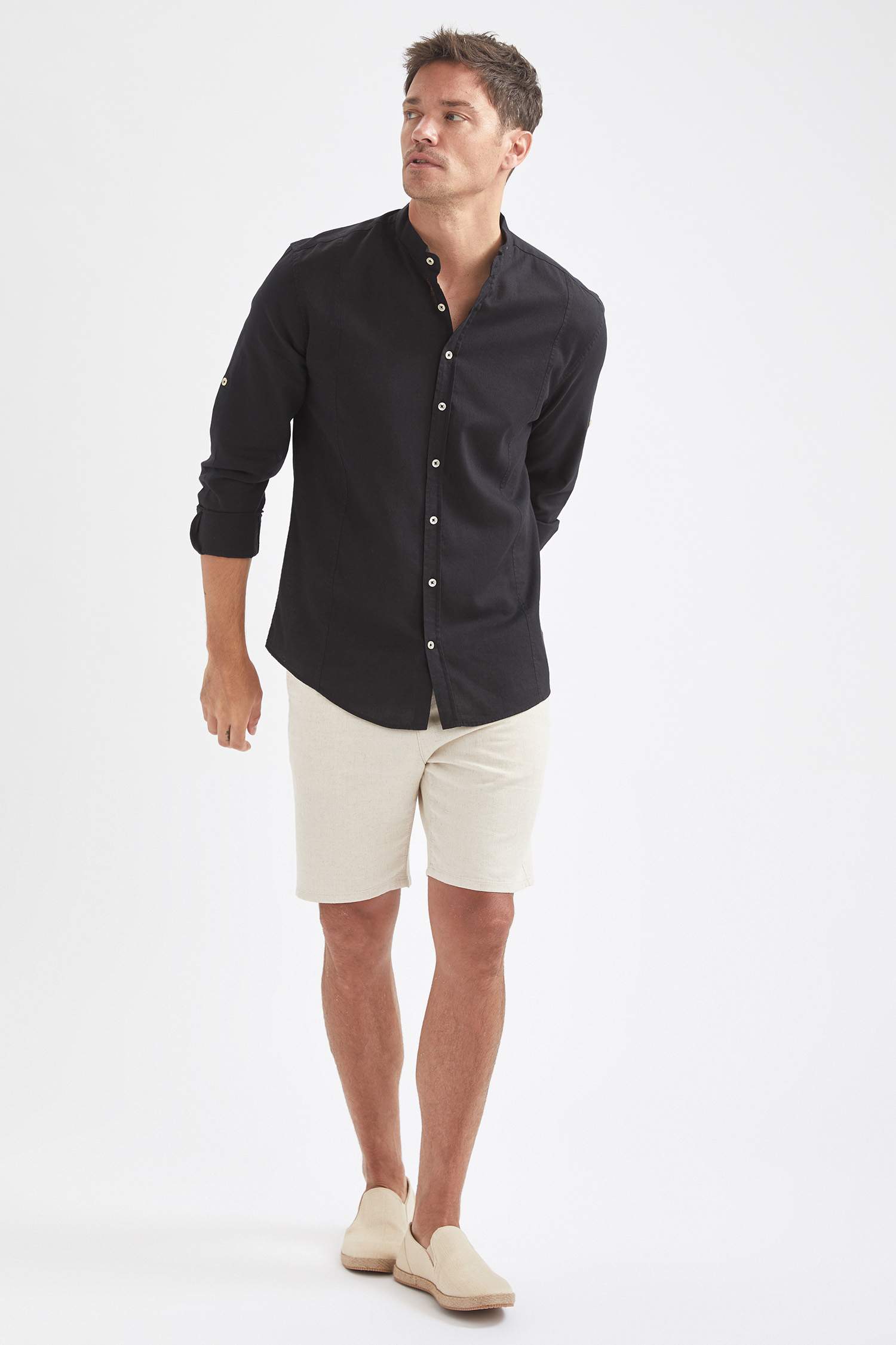 Modern Fit Hakim Yaka Uzun Kollu Keten Gömlek