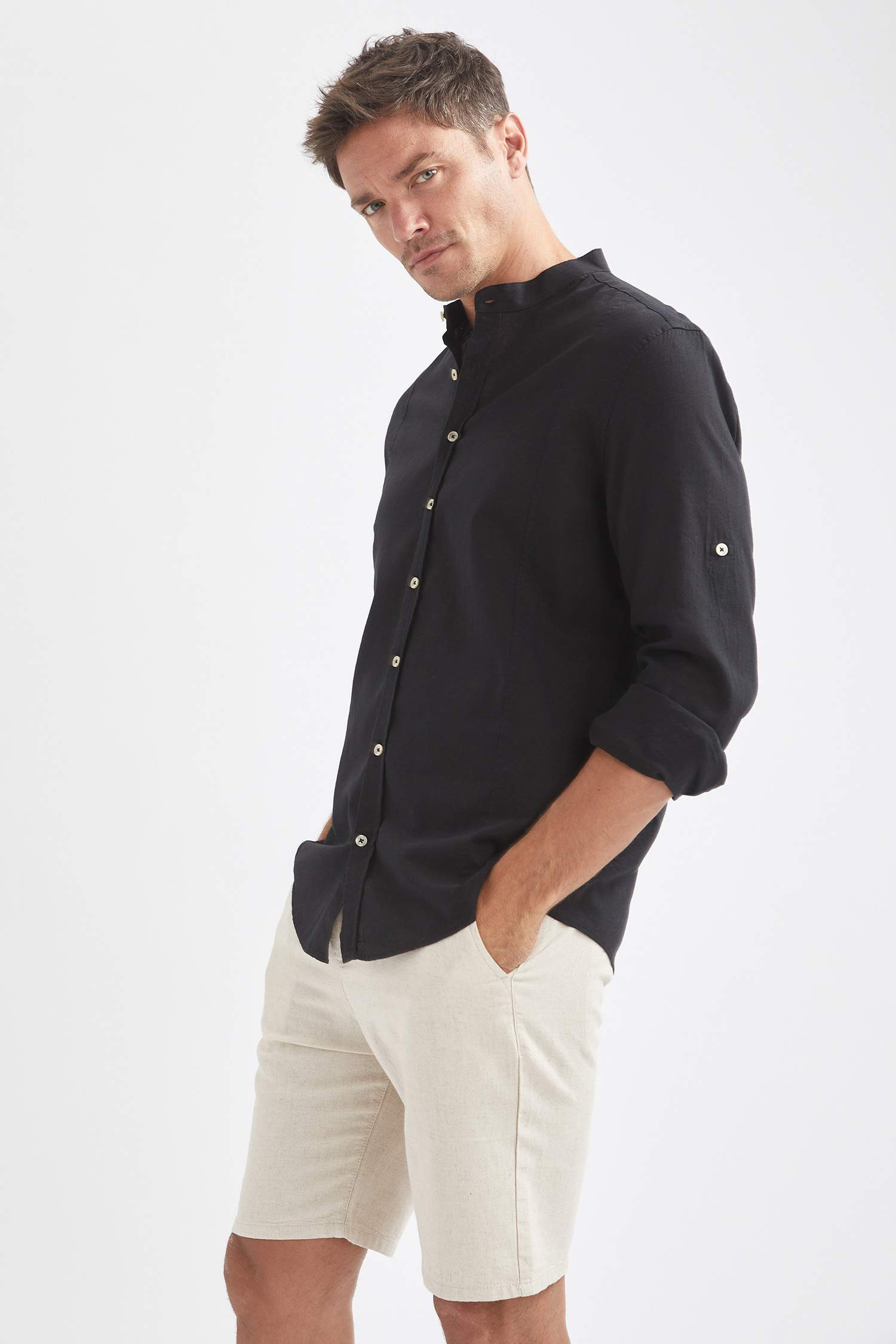Modern Fit Hakim Yaka Uzun Kollu Keten Gömlek