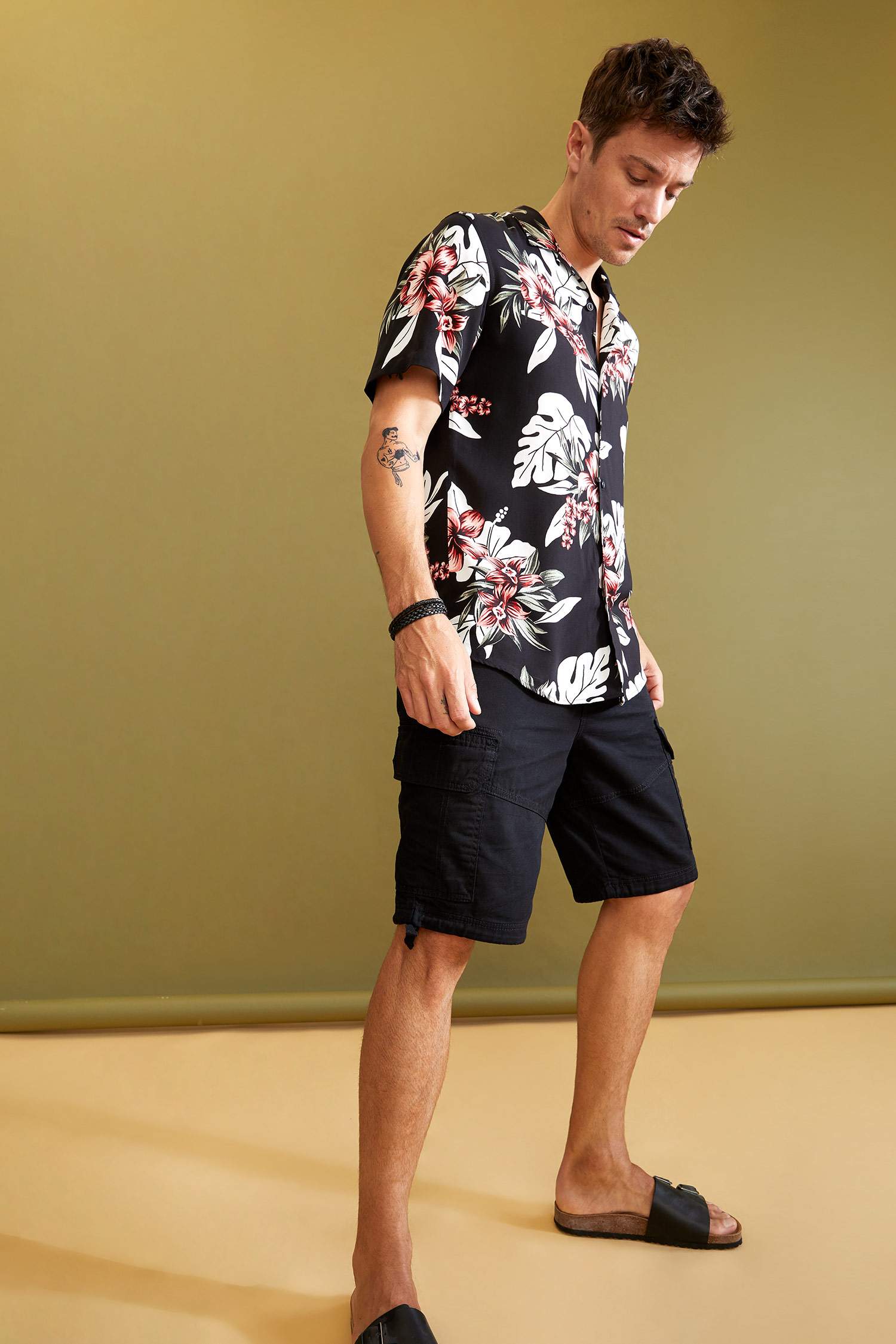 Regular Fit Kargo Bermuda Şort