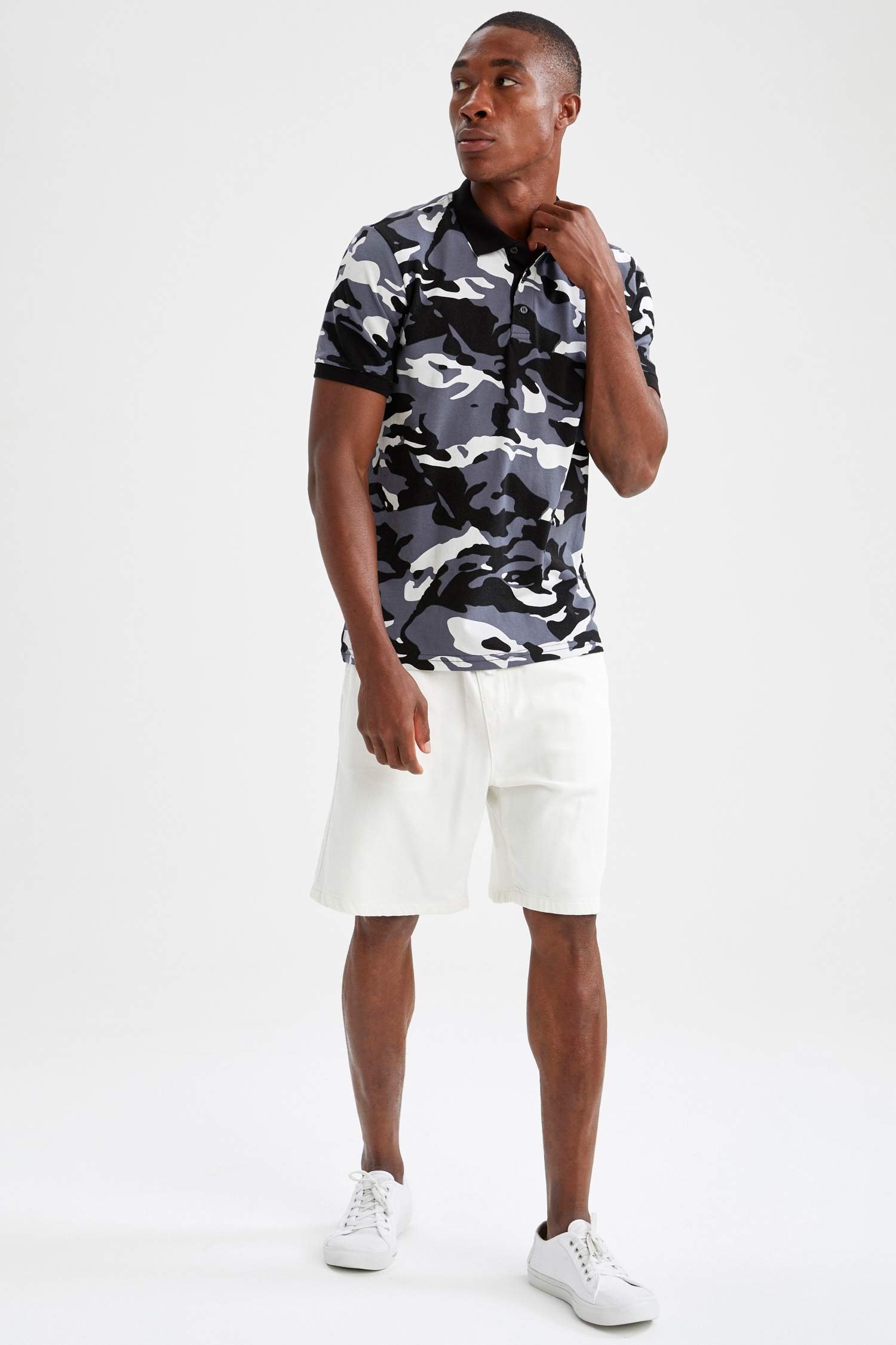 Slim Fit Polo Yaka Kısa Kollu Polo Tişört