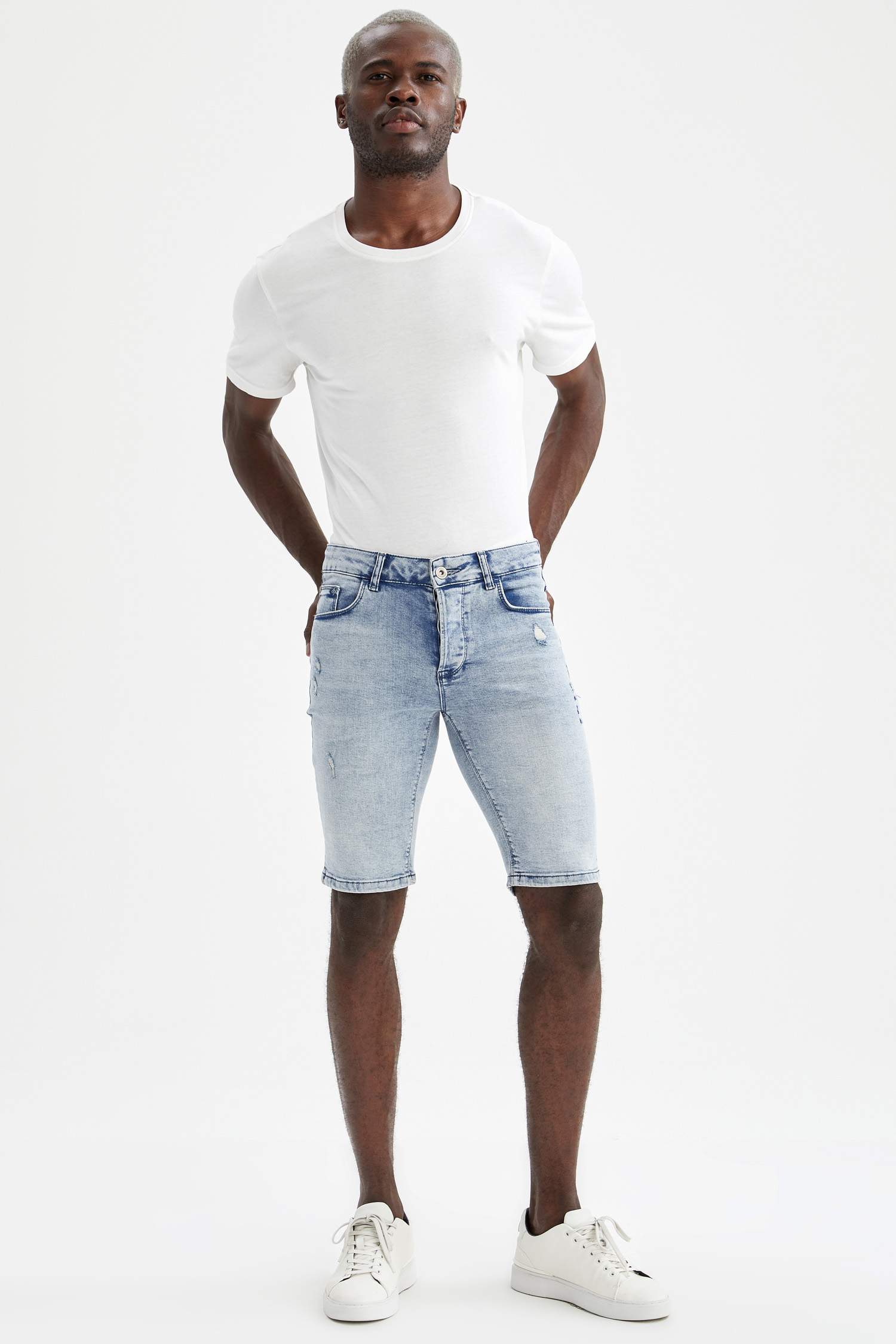 Skinny Fit Bermuda