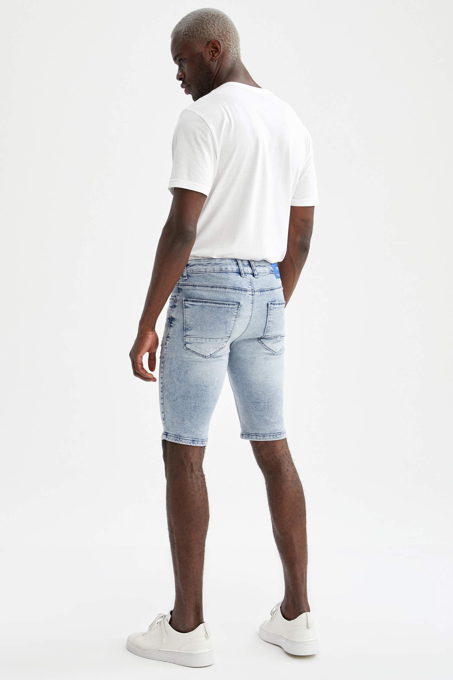 Skinny Fit Bermuda