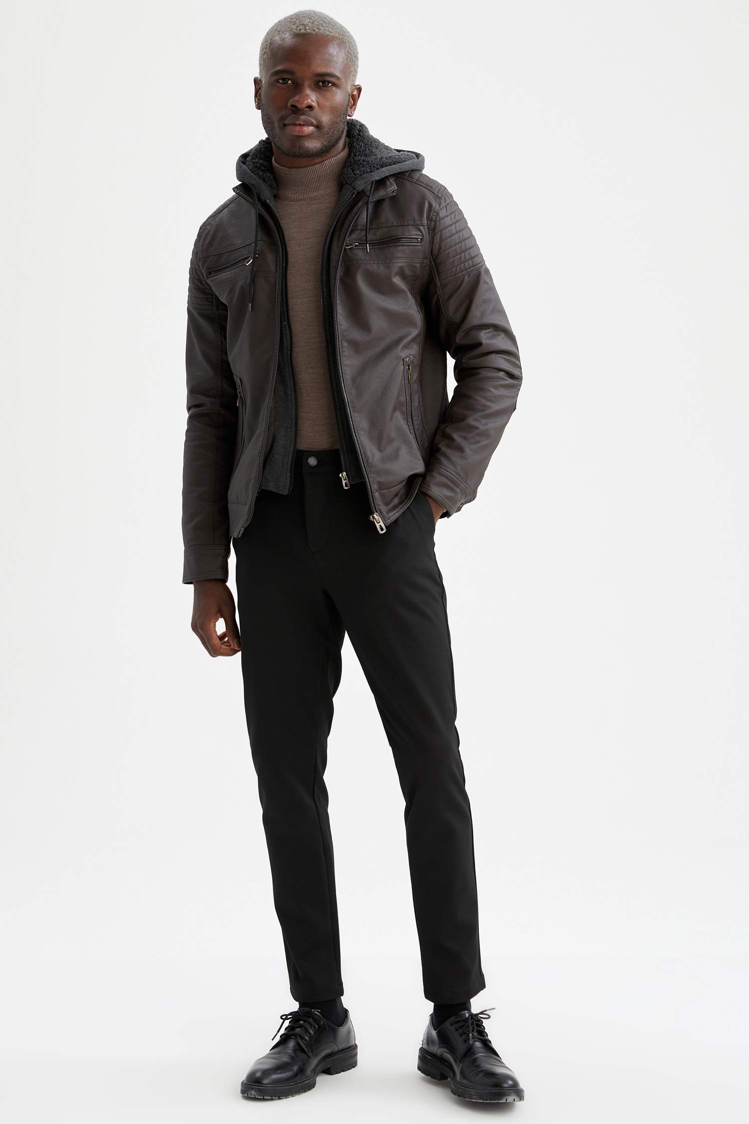 Slim Fit Kapüşonlu İçi Yumuşak Tüylü Suni Deri Mont