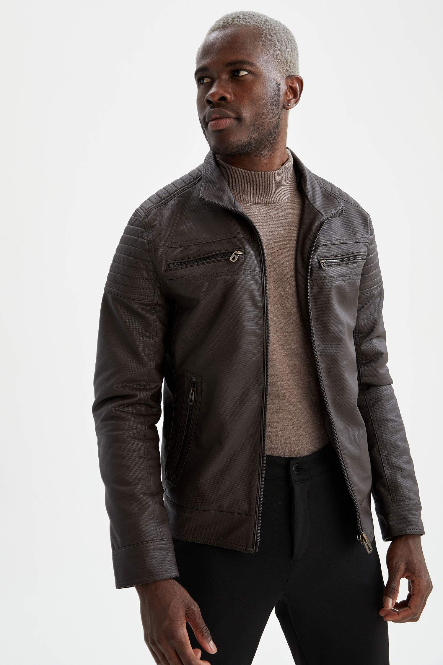 Slim Fit Kapüşonlu İçi Yumuşak Tüylü Suni Deri Mont