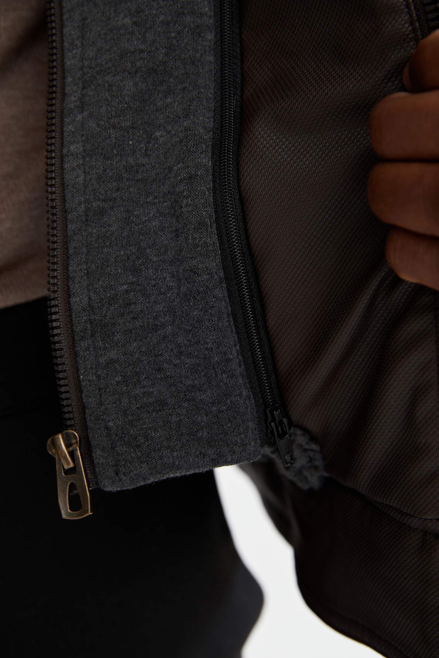 Slim Fit Kapüşonlu İçi Yumuşak Tüylü Suni Deri Mont