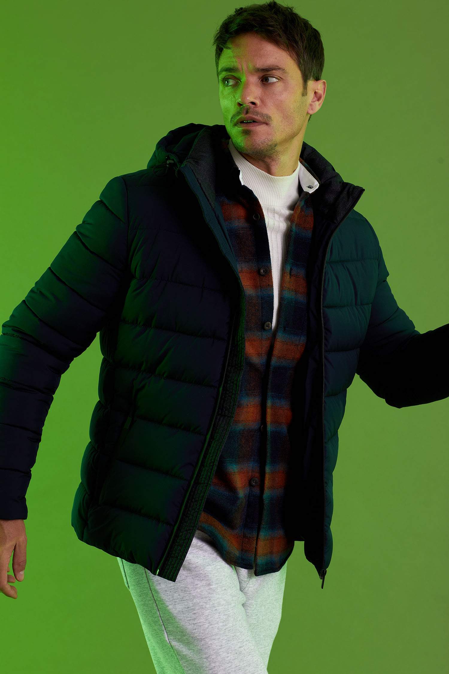 Kapüşonlu Slim Fit Şişme Mont
