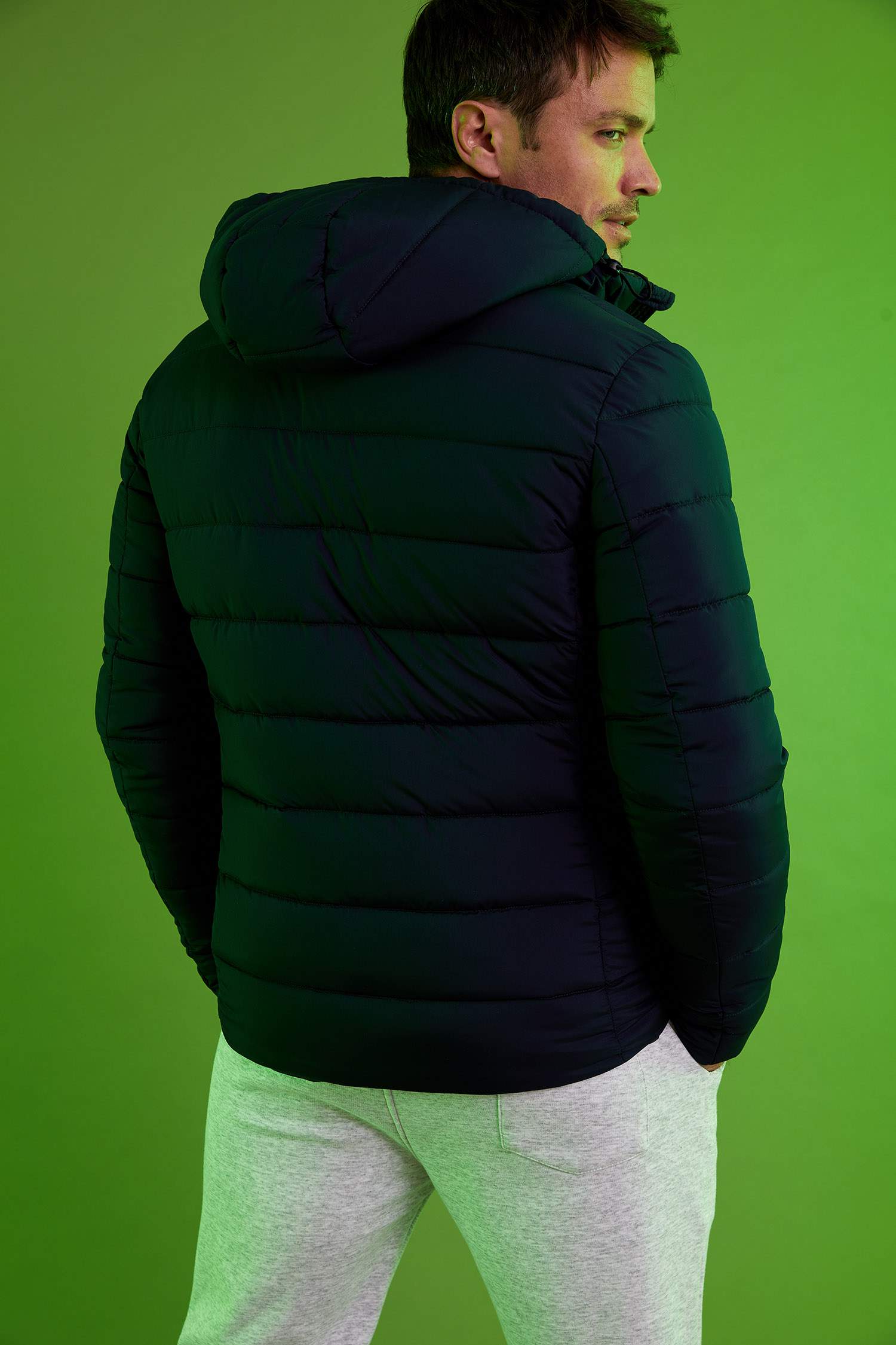 Kapüşonlu Slim Fit Şişme Mont