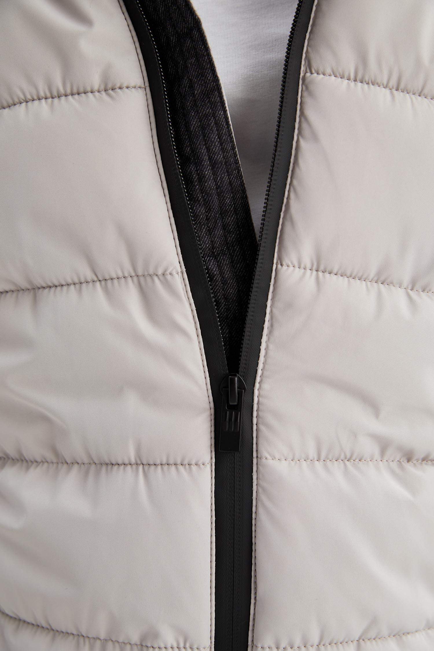 Kapüşonlu Slim Fit Şişme Mont