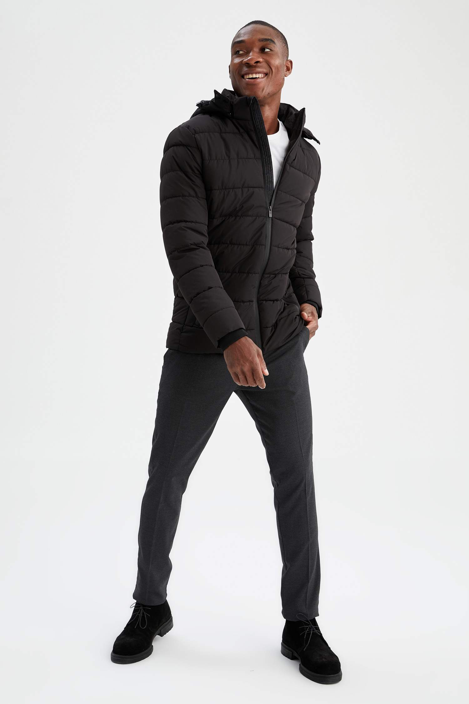 Kapüşonlu Slim Fit Şişme Mont