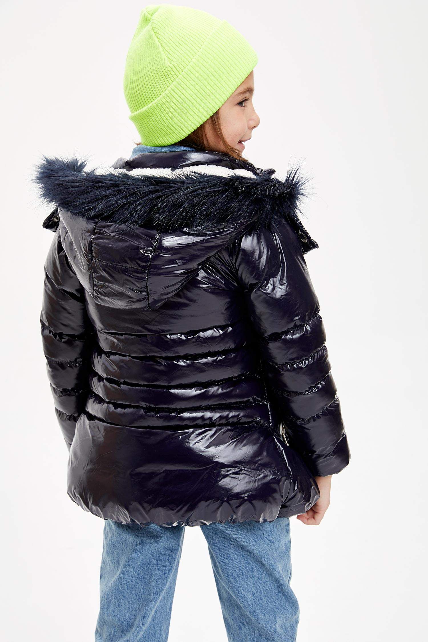 Kız Çocuk Regular Fit Peluş Polyester Mont Parka