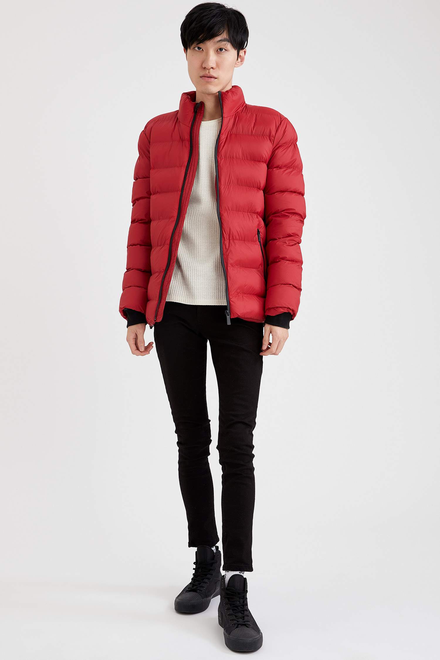 Slim Fit Dik Yaka Kapitone Şişme Mont