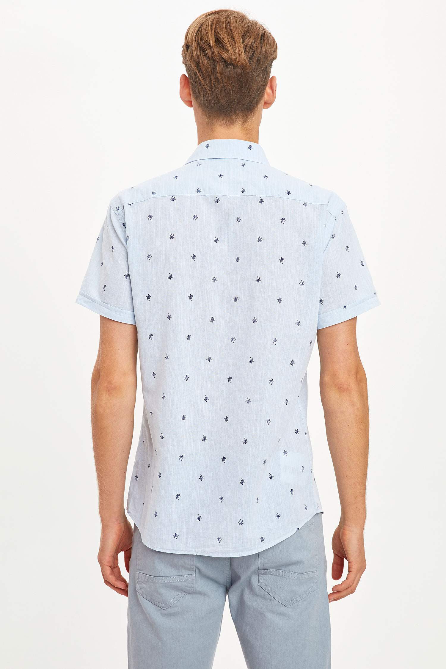 Slim Fit Desenli Kısa Kollu Gömlek