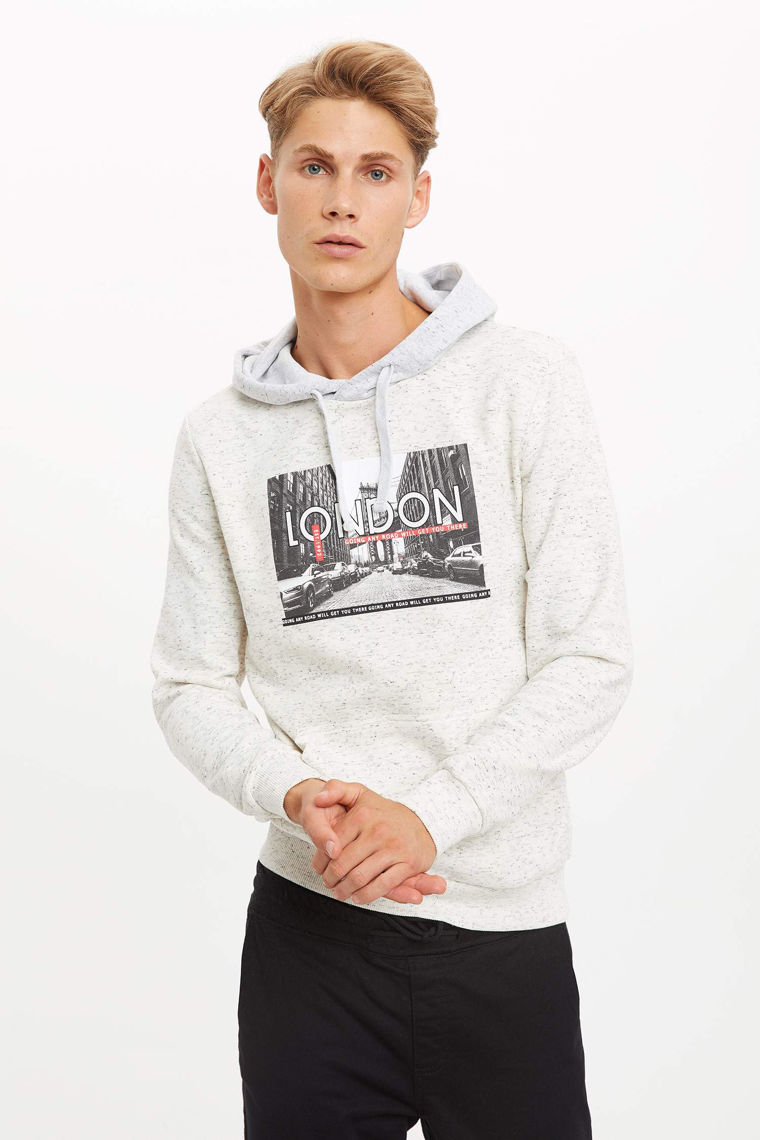 Slim Fit Kanguru Cepli Şehir Desenli Uzun Kollu İçi Yumuşak Tüylü Sweatshirt