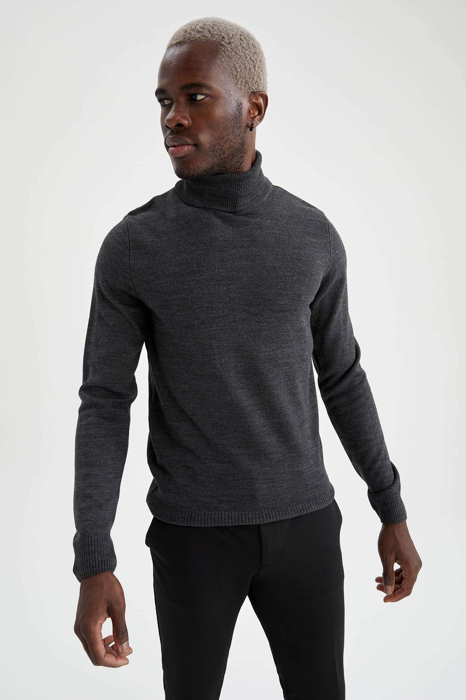 Slim Fit Balıkçı Yaka Triko Kazak