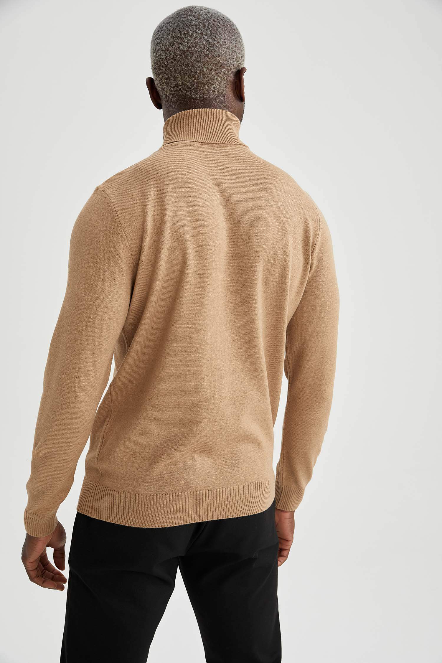 Slim Fit Balıkçı Yaka Triko Kazak