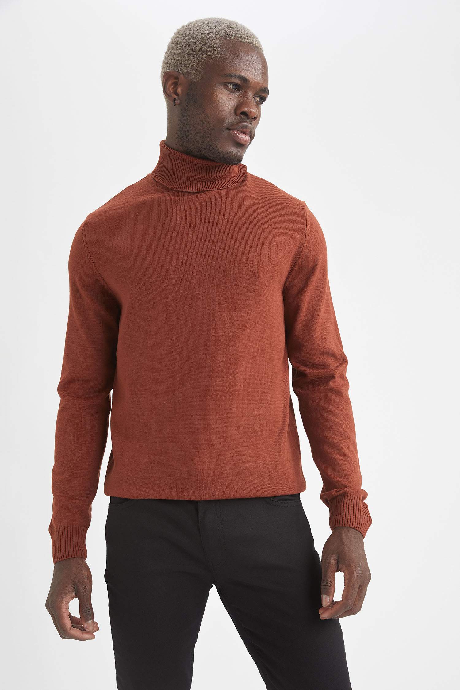 Slim Fit Balıkçı Yaka Triko Kazak