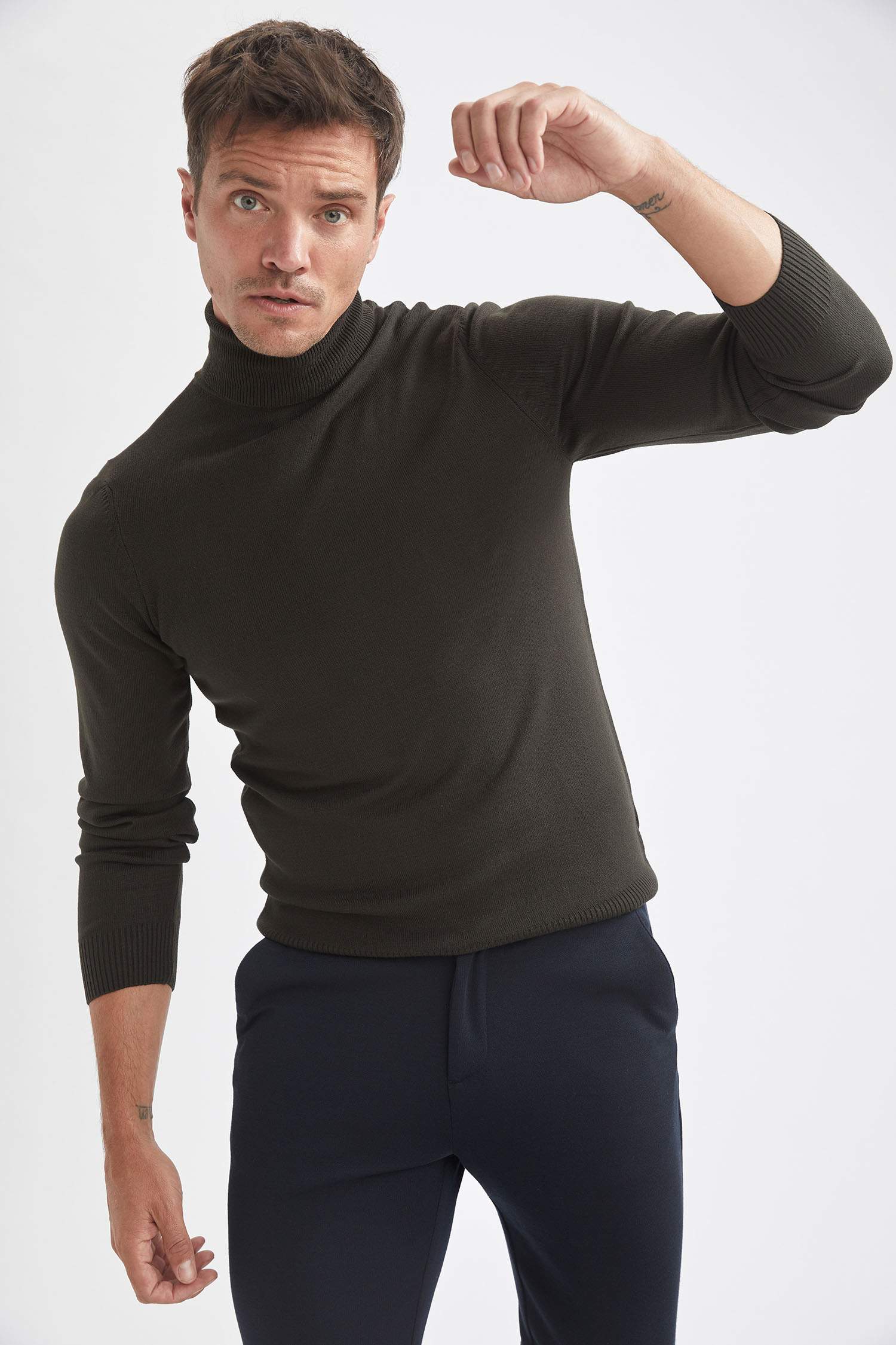 Slim Fit Balıkçı Yaka Triko Kazak