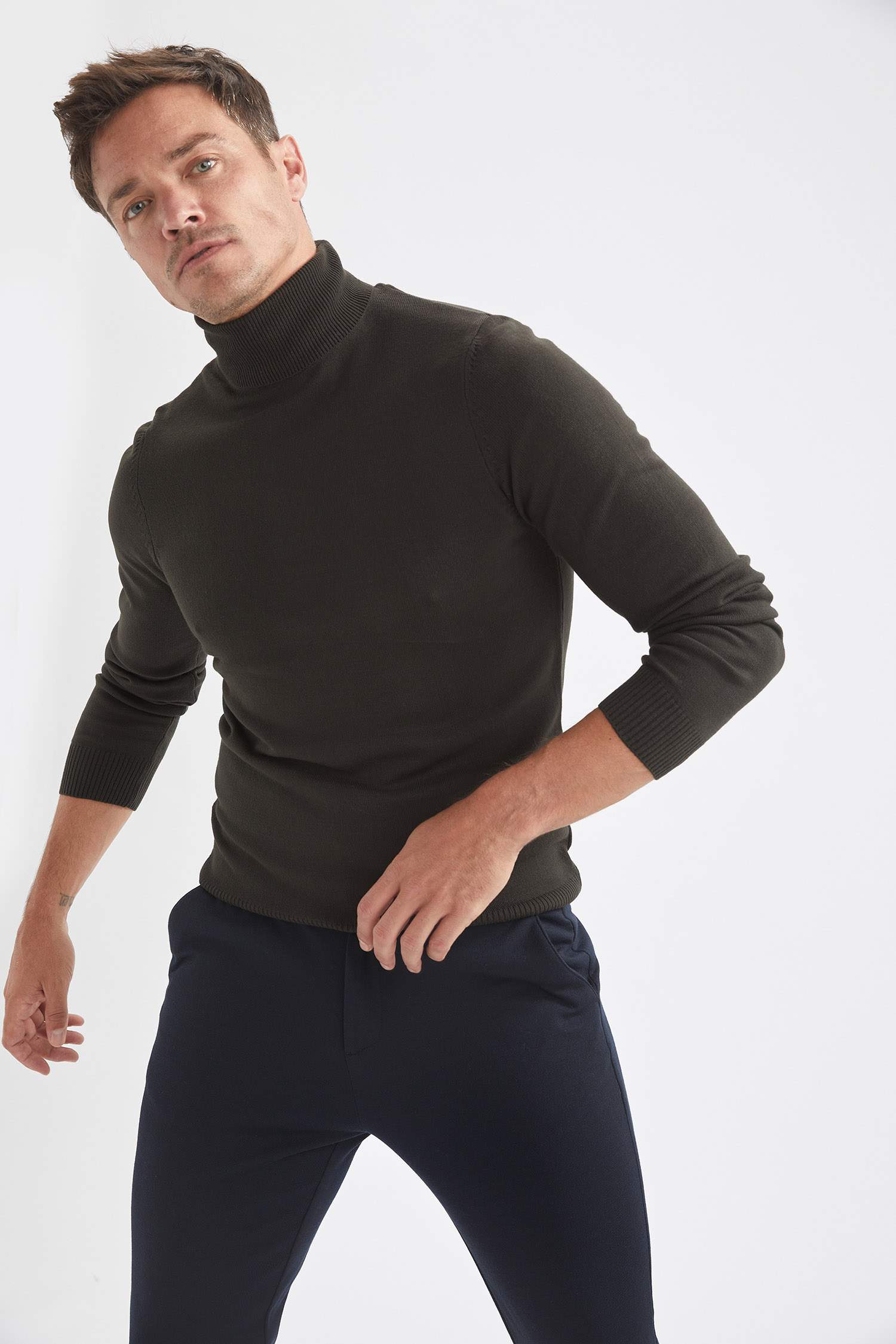 Slim Fit Balıkçı Yaka Triko Kazak