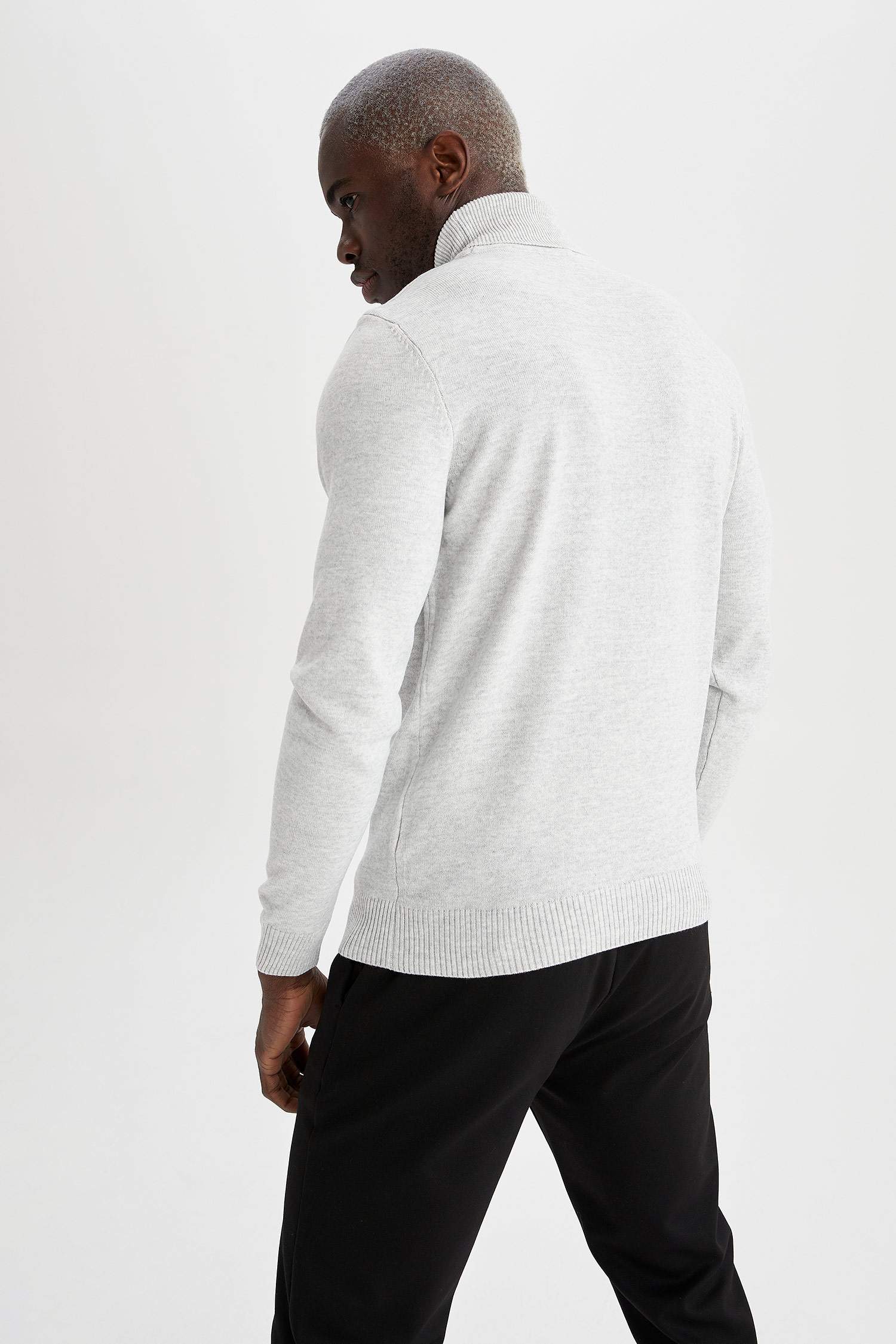 Slim Fit Balıkçı Yaka Triko Kazak