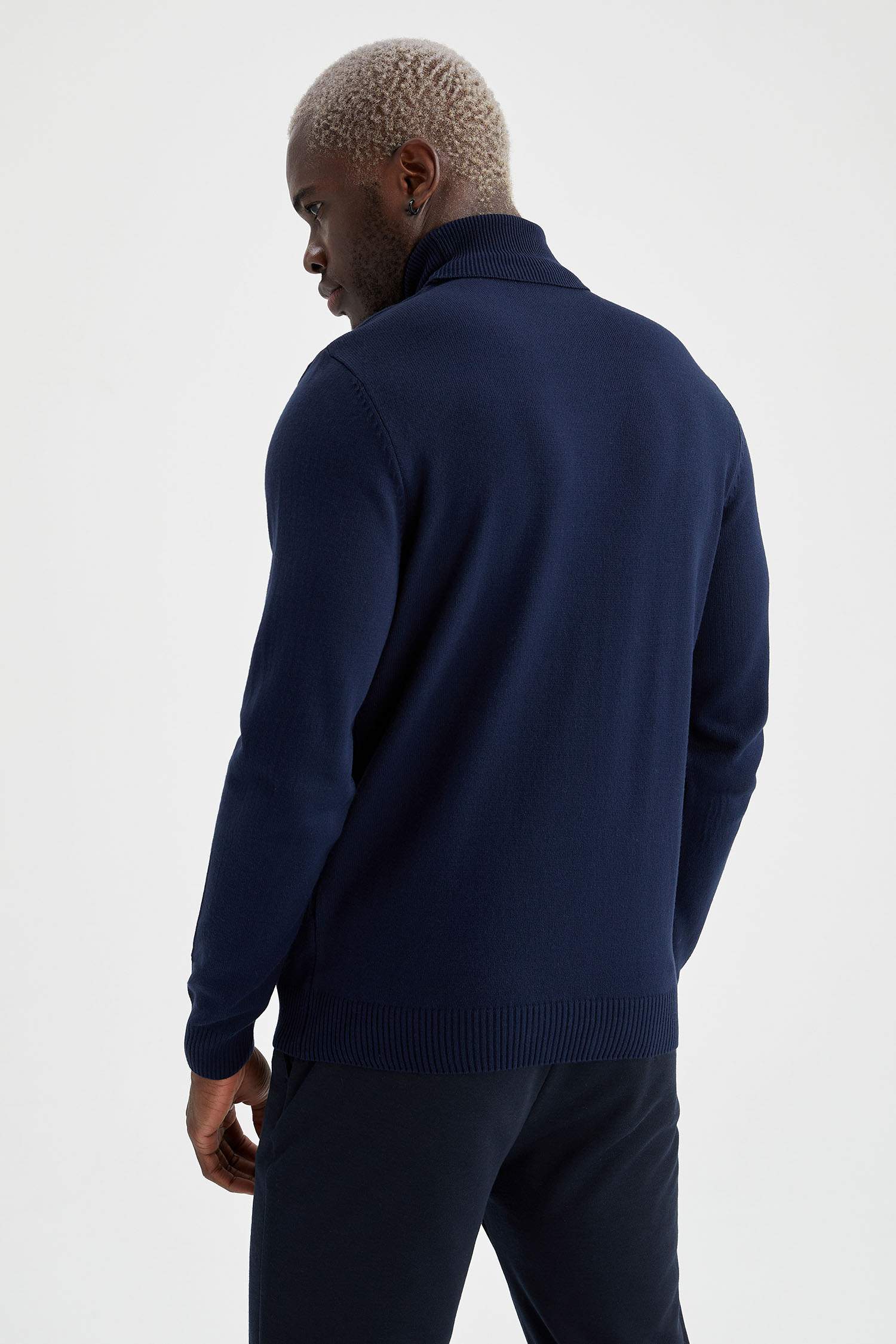 Slim Fit Balıkçı Yaka Triko Kazak
