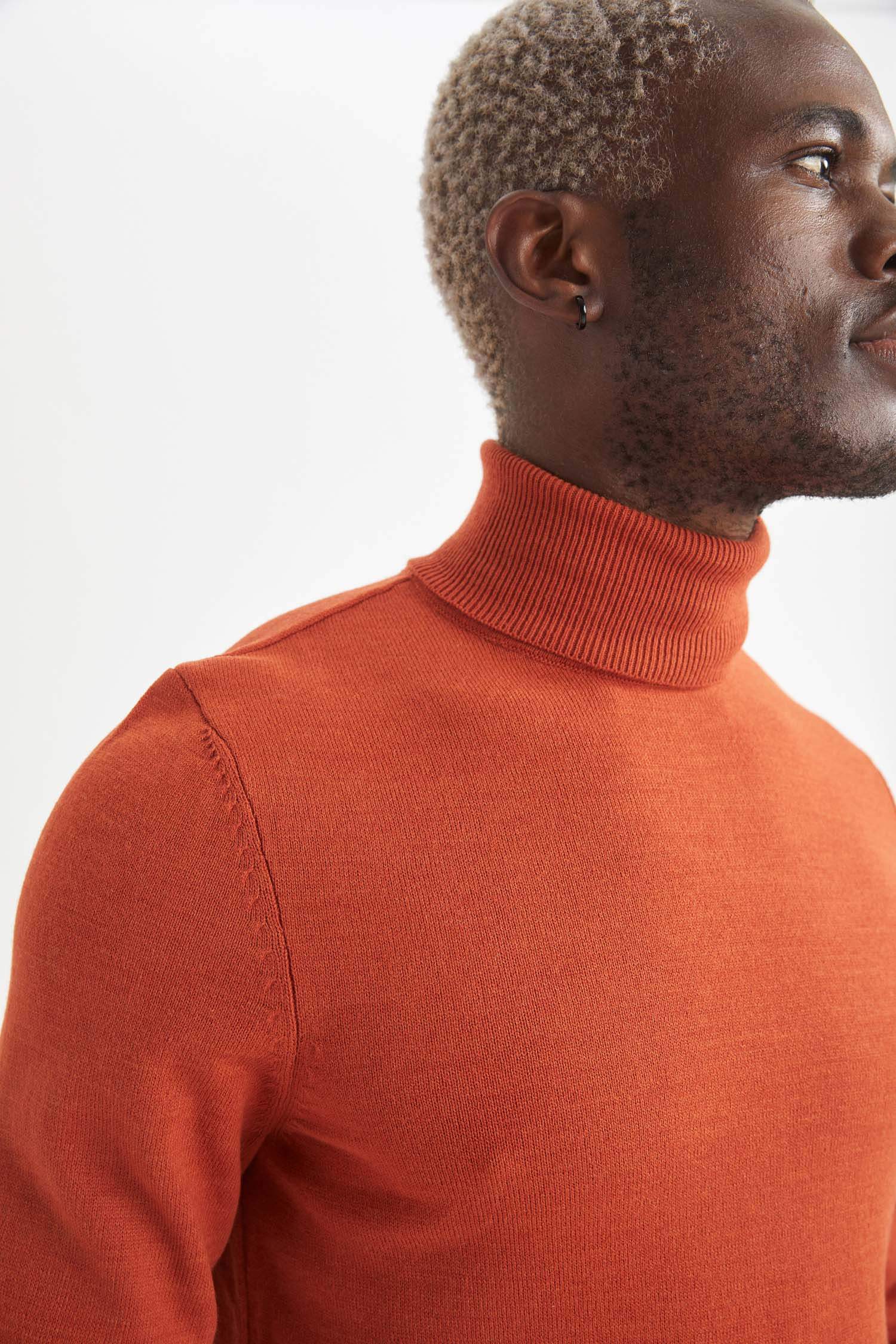 Slim Fit Balıkçı Yaka Triko Kazak