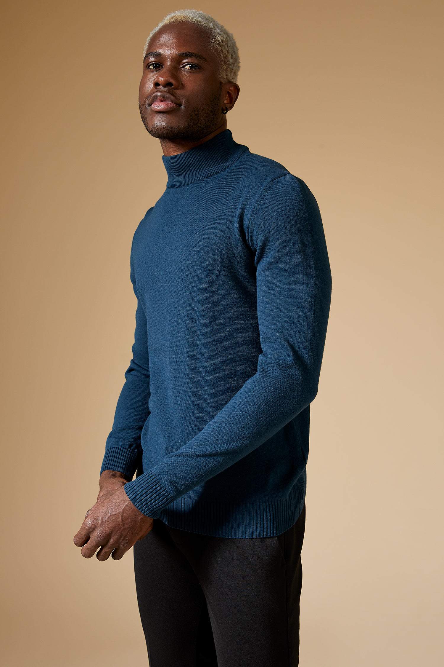 Slim Fit Balıkçı Yaka Triko Kazak